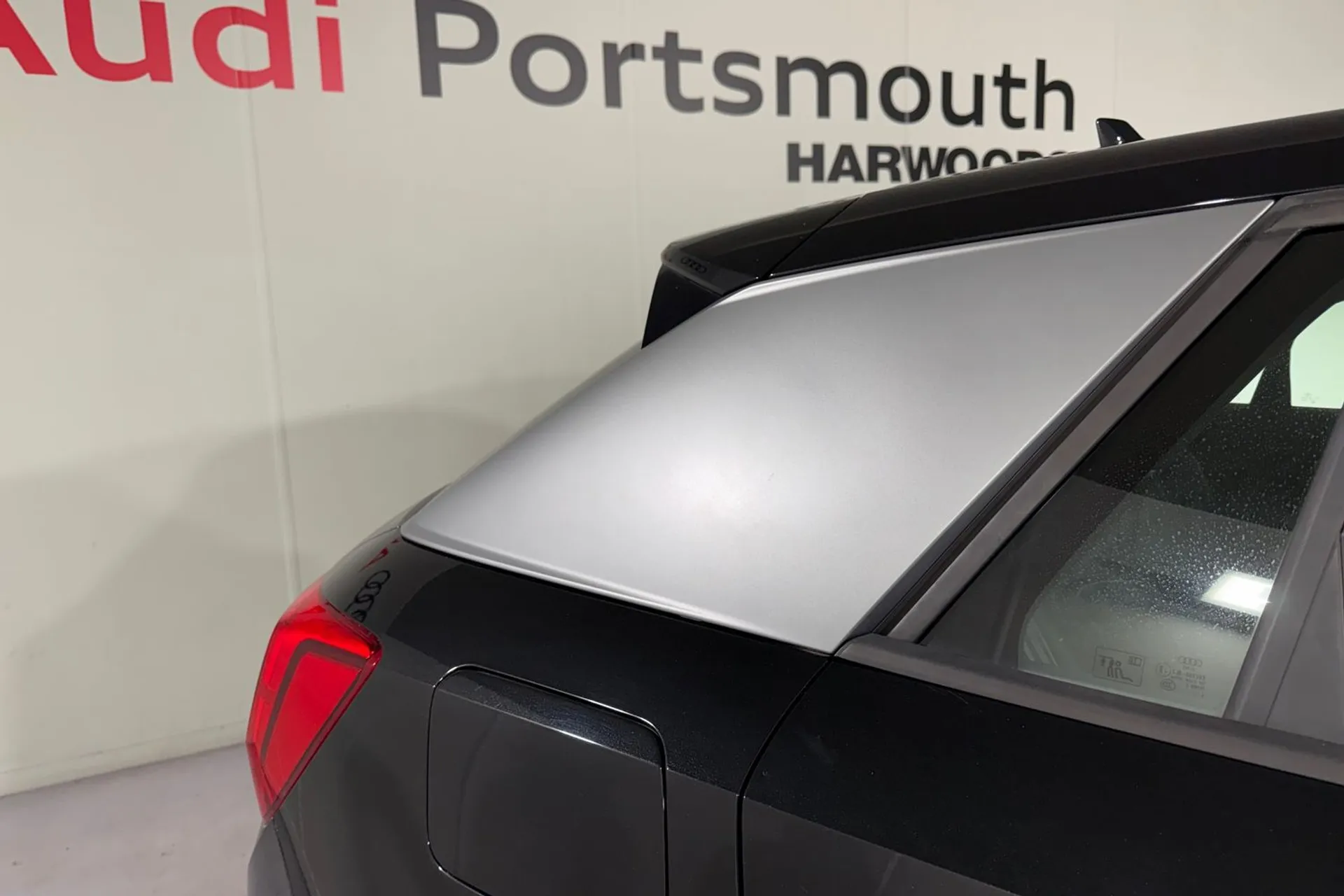 Audi Q2 thumbnail image number 17