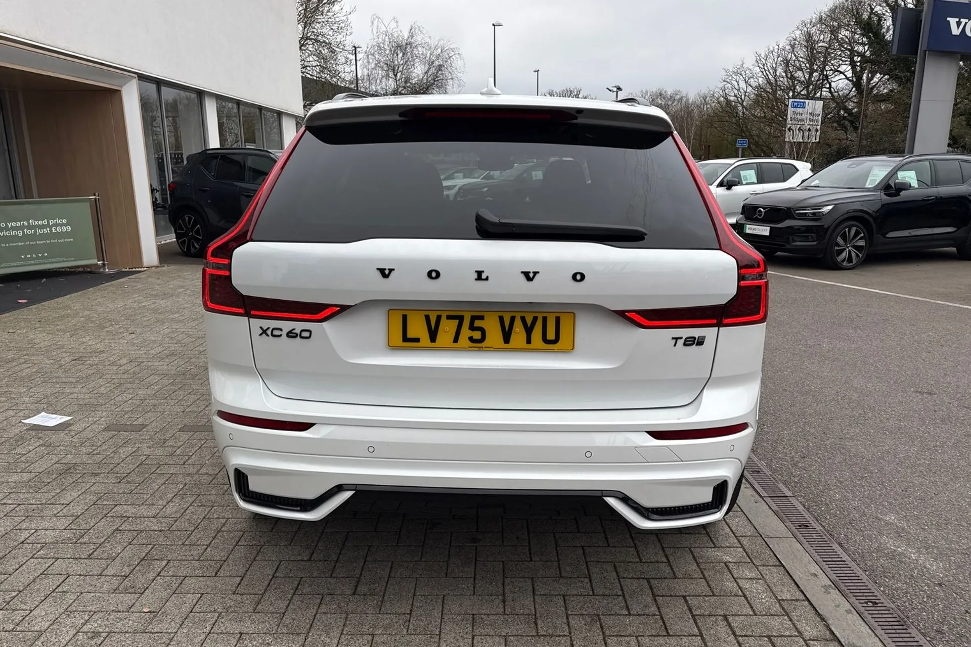 Volvo XC60 thumbnail image number 9