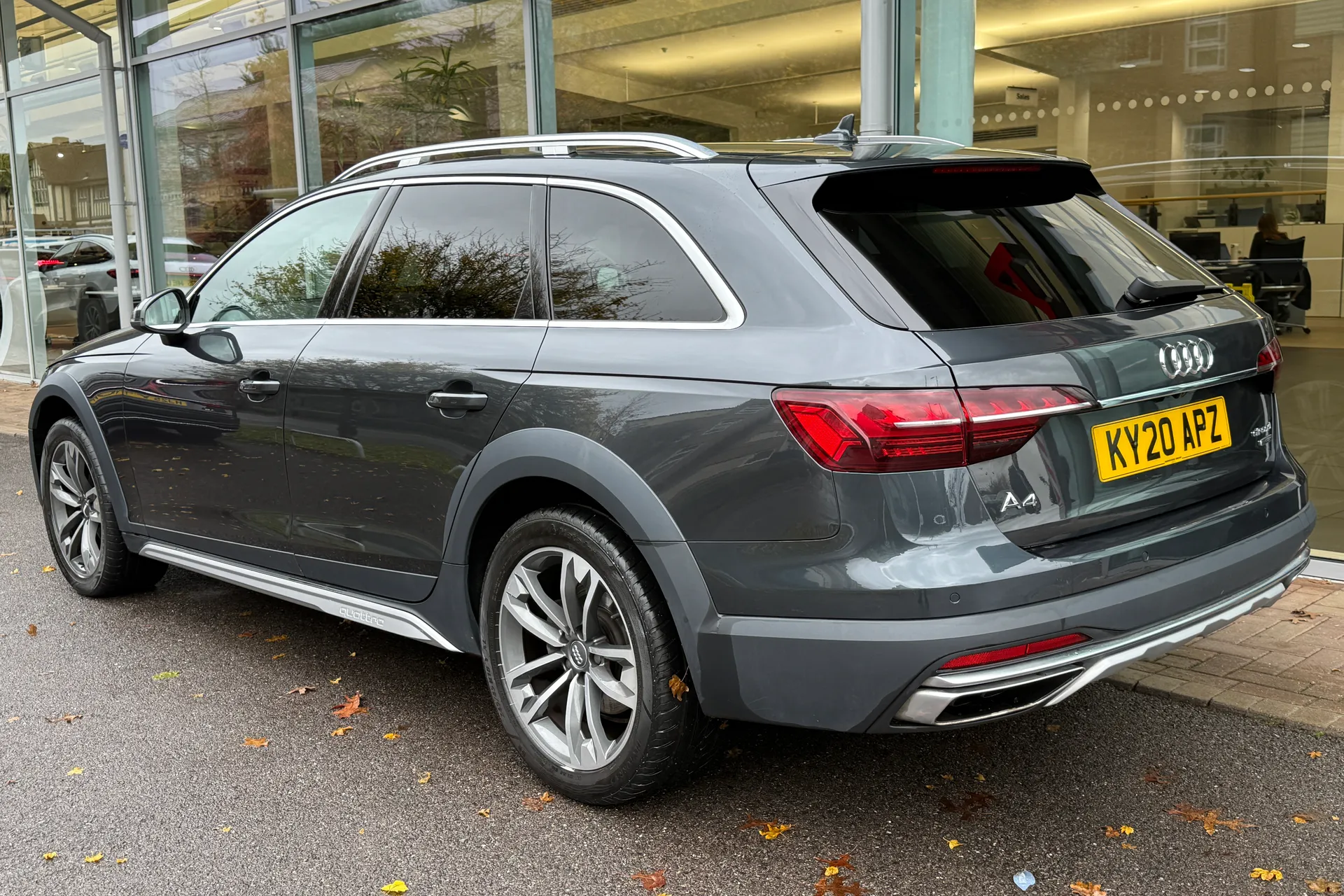 Audi A4 allroad thumbnail image number 8