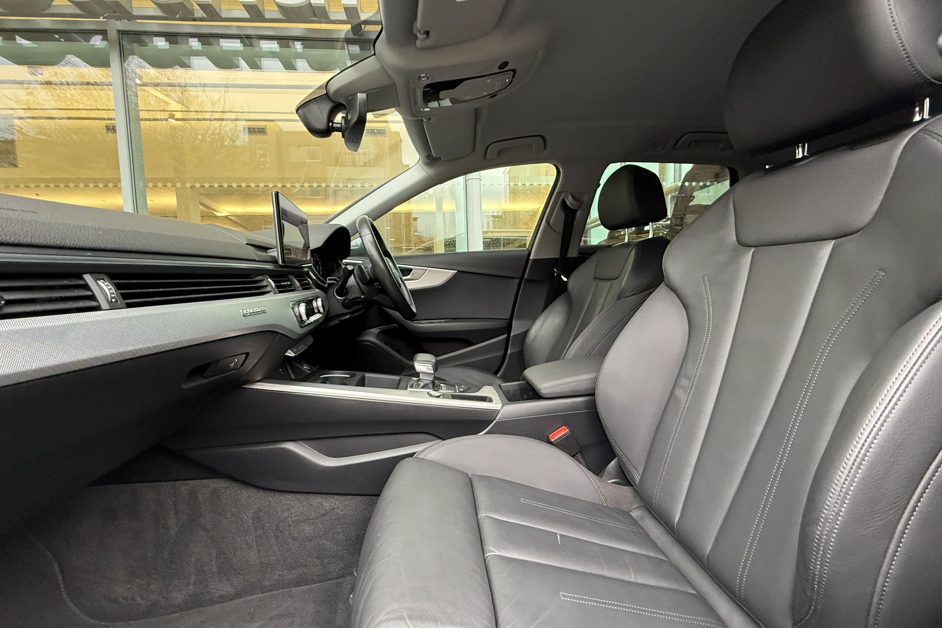 Audi A4 allroad thumbnail image number 57