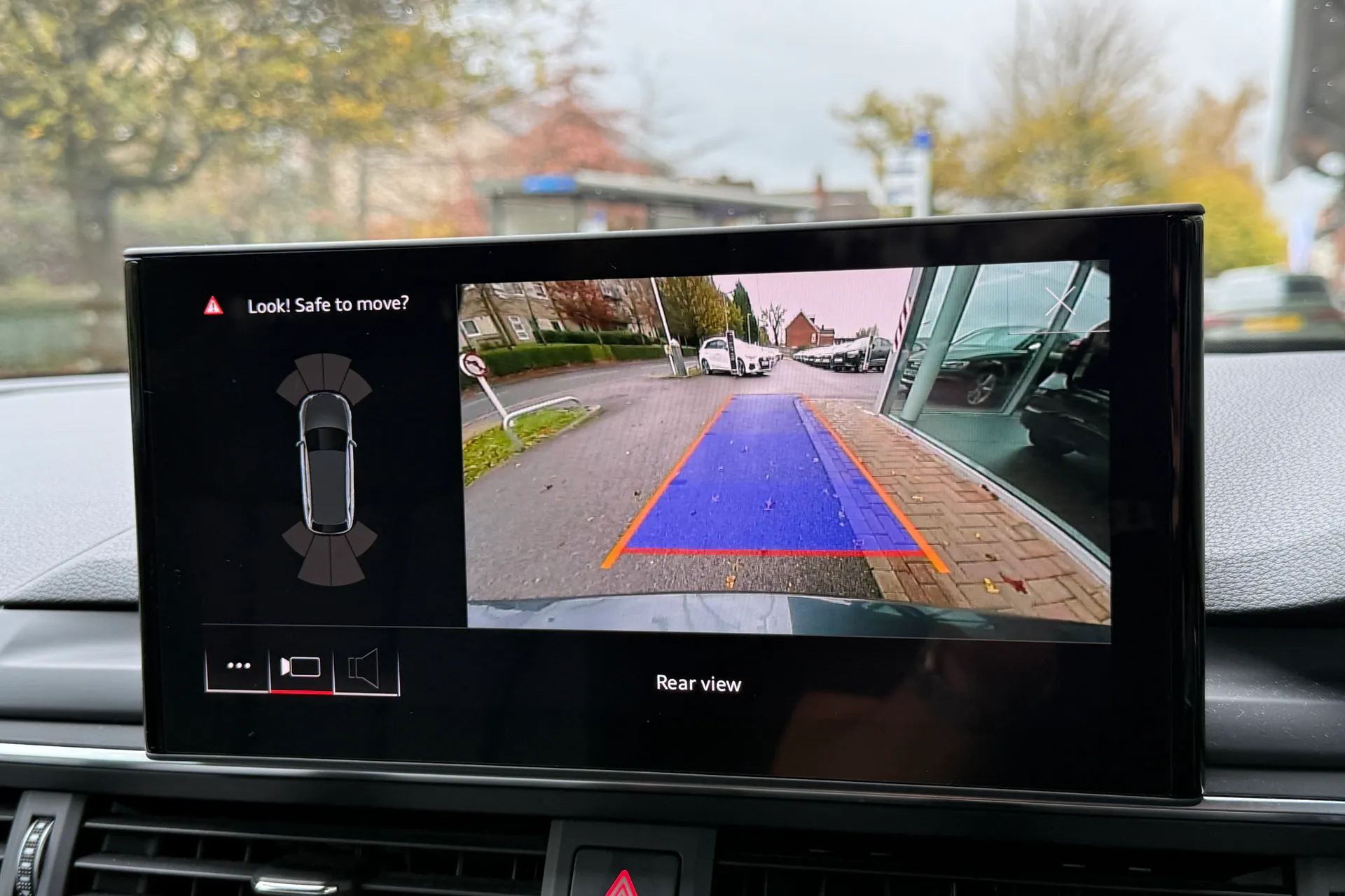 Audi A4 allroad thumbnail image number 4