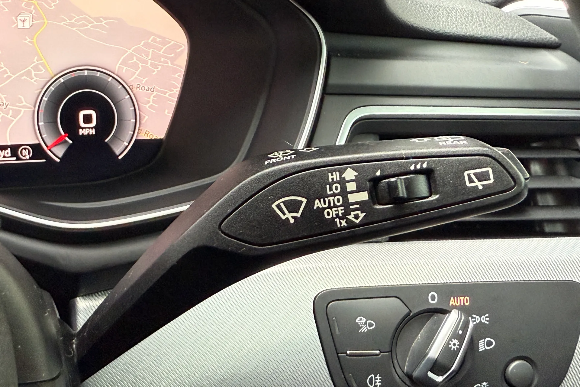 Audi A4 allroad thumbnail image number 14