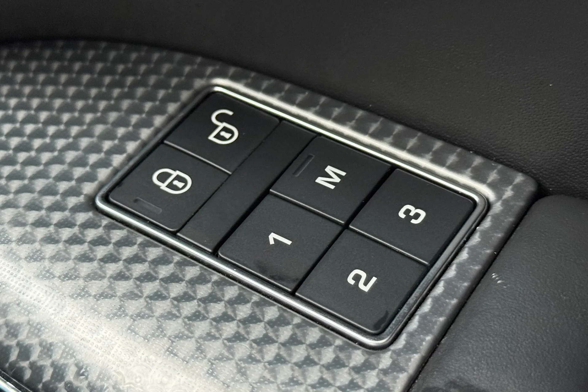 LAND ROVER RANGE ROVER SPORT thumbnail image number 48