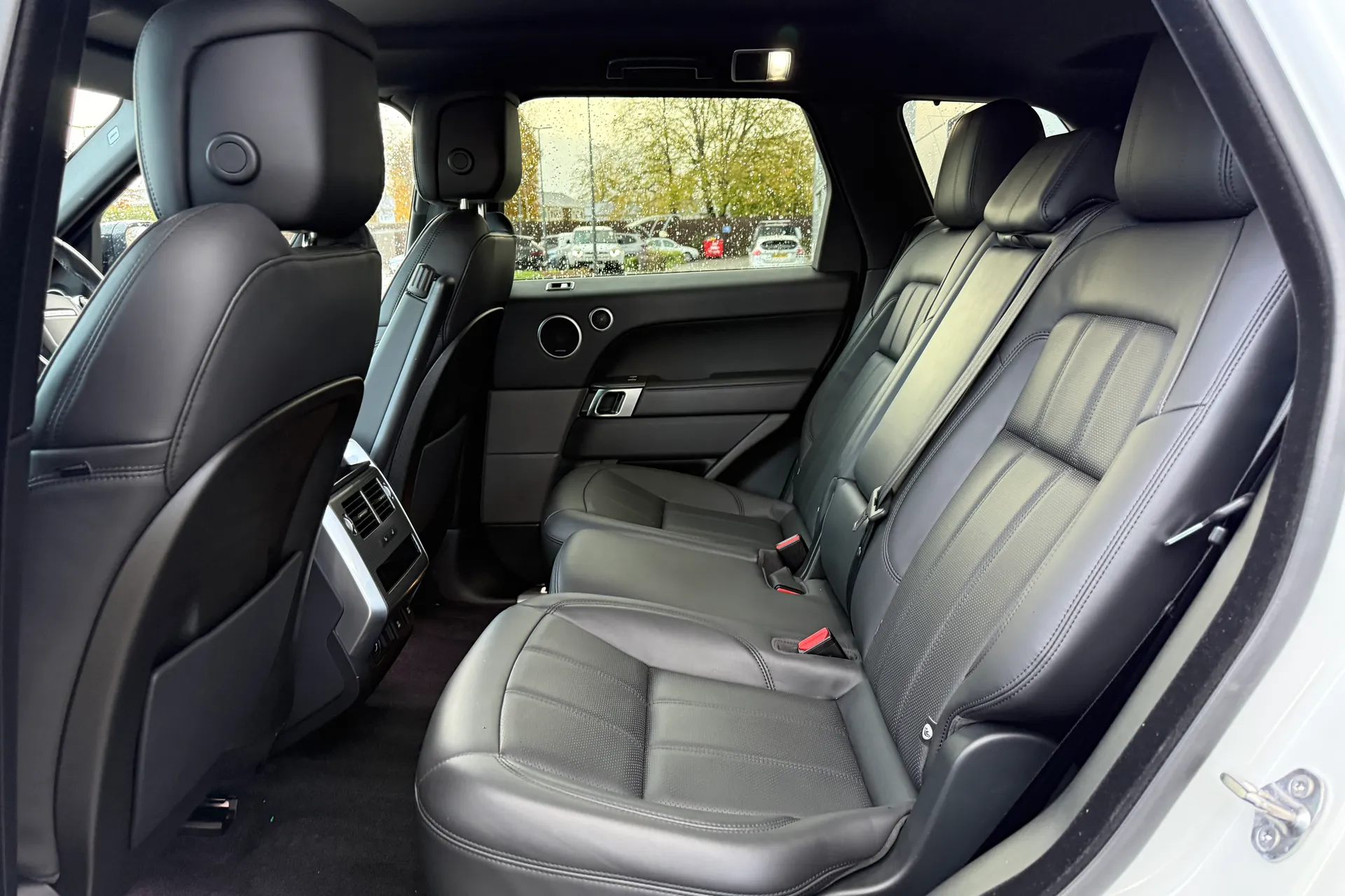 LAND ROVER RANGE ROVER SPORT thumbnail image number 45