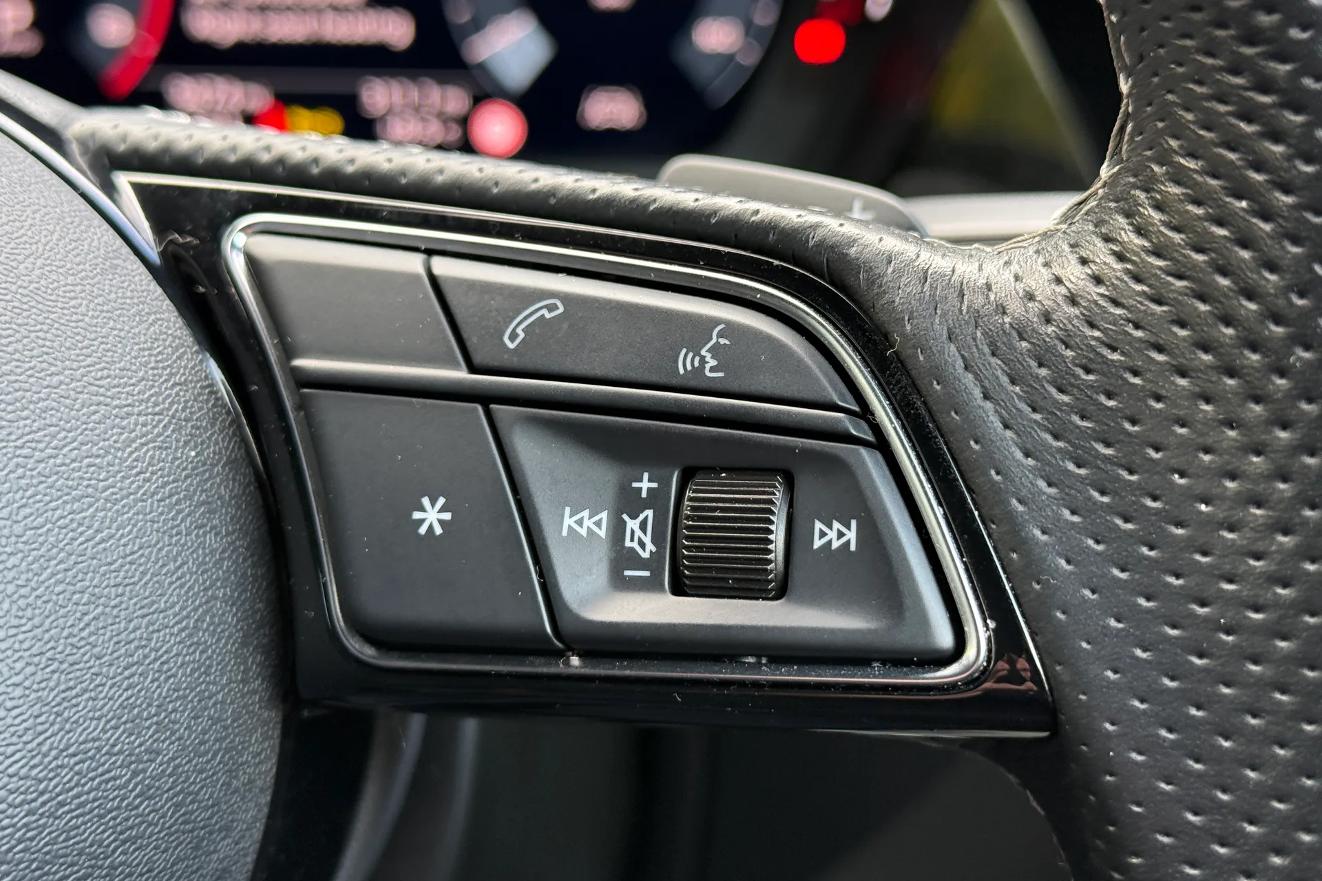 Audi A3 thumbnail image number 11