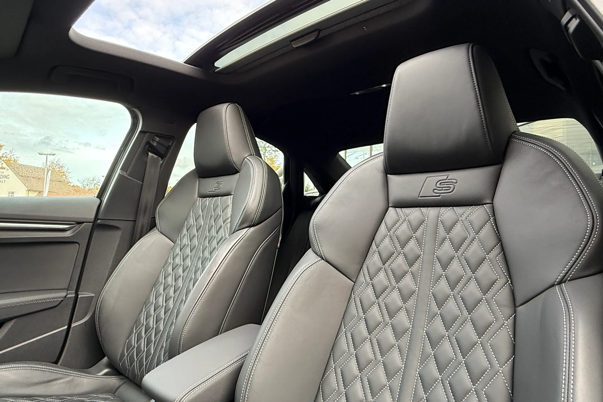 Audi A3 thumbnail image number 4