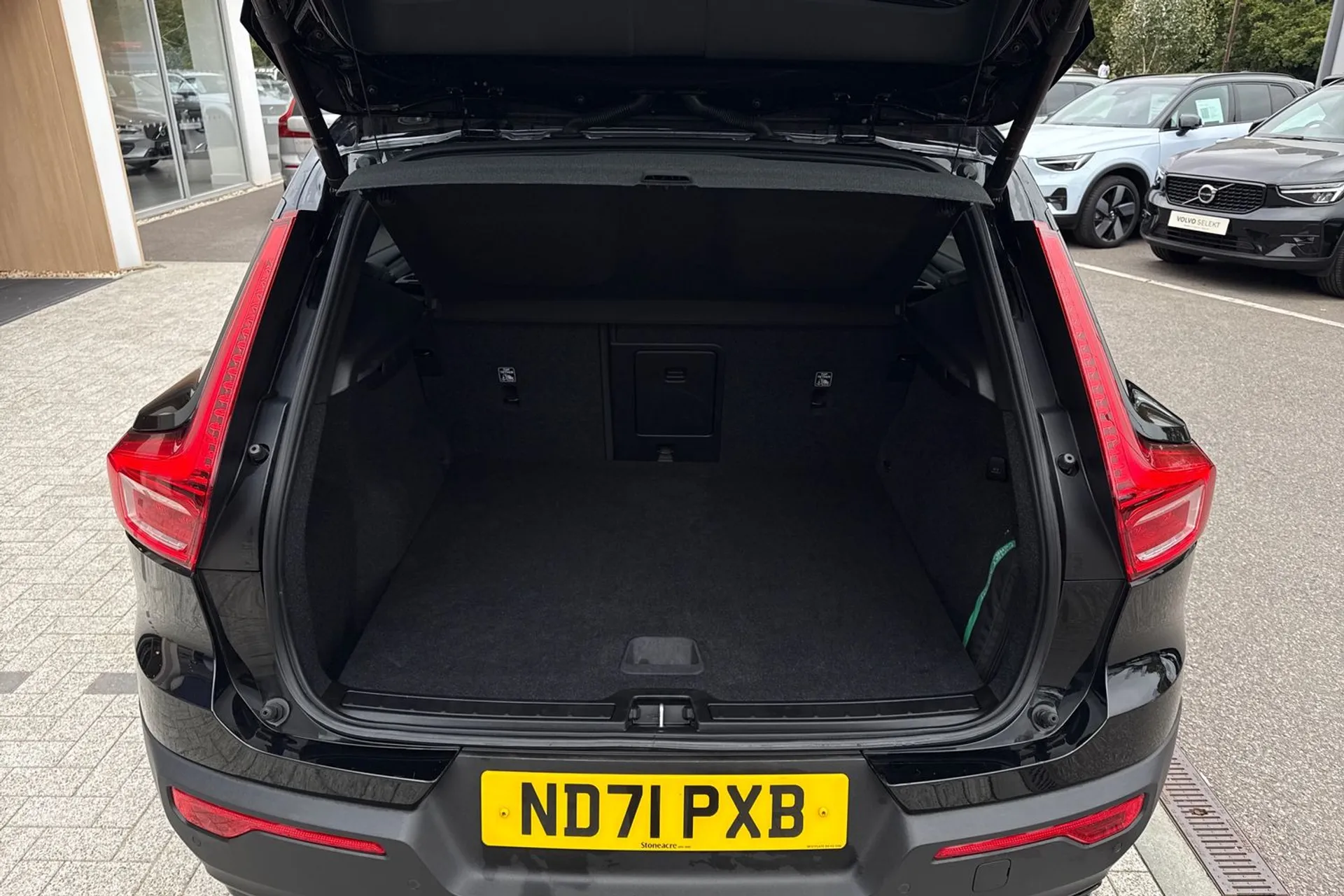 Volvo XC40 thumbnail image number 19