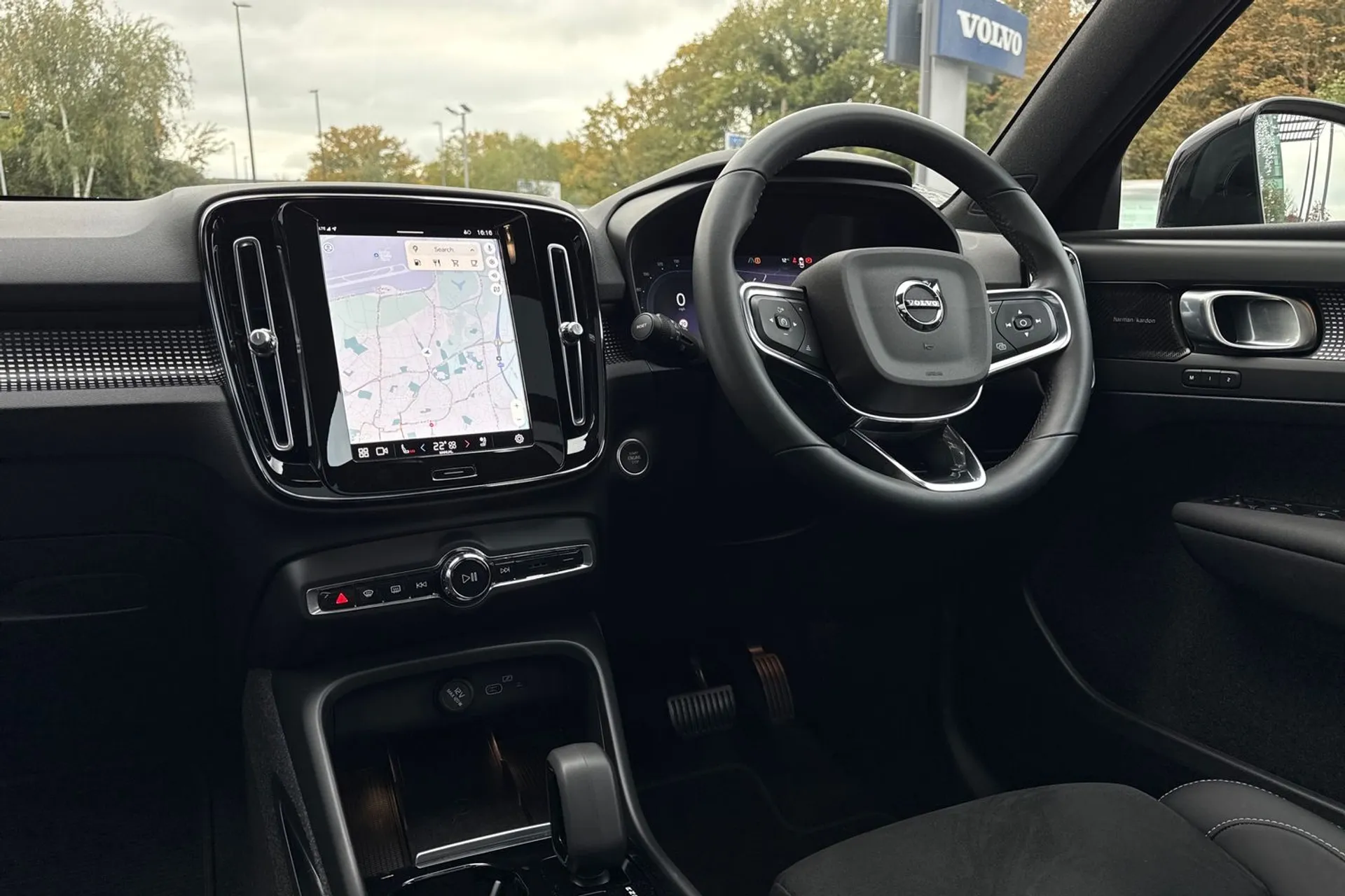 Volvo XC40 thumbnail image number 34