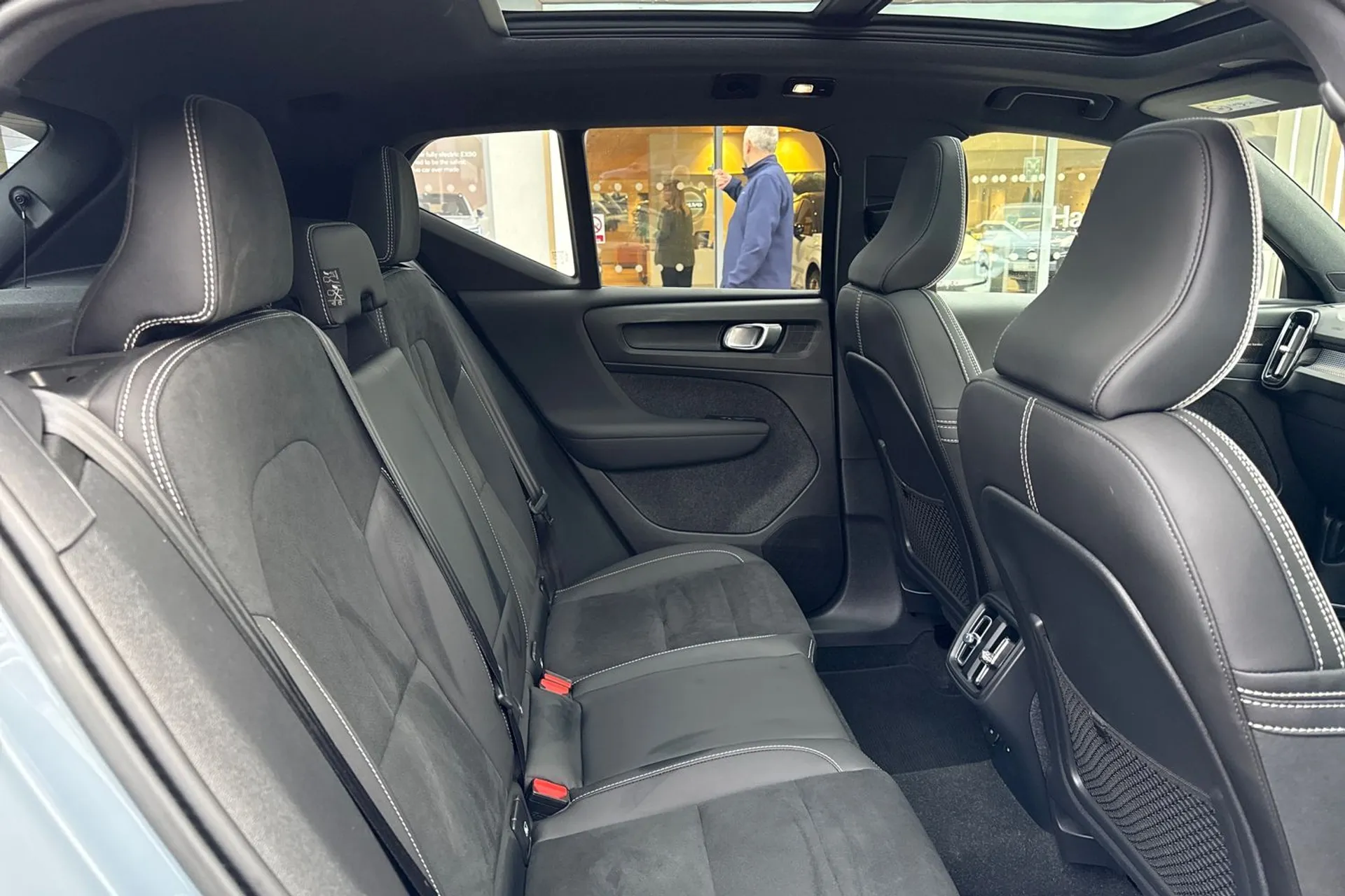 Volvo XC40 thumbnail image number 22