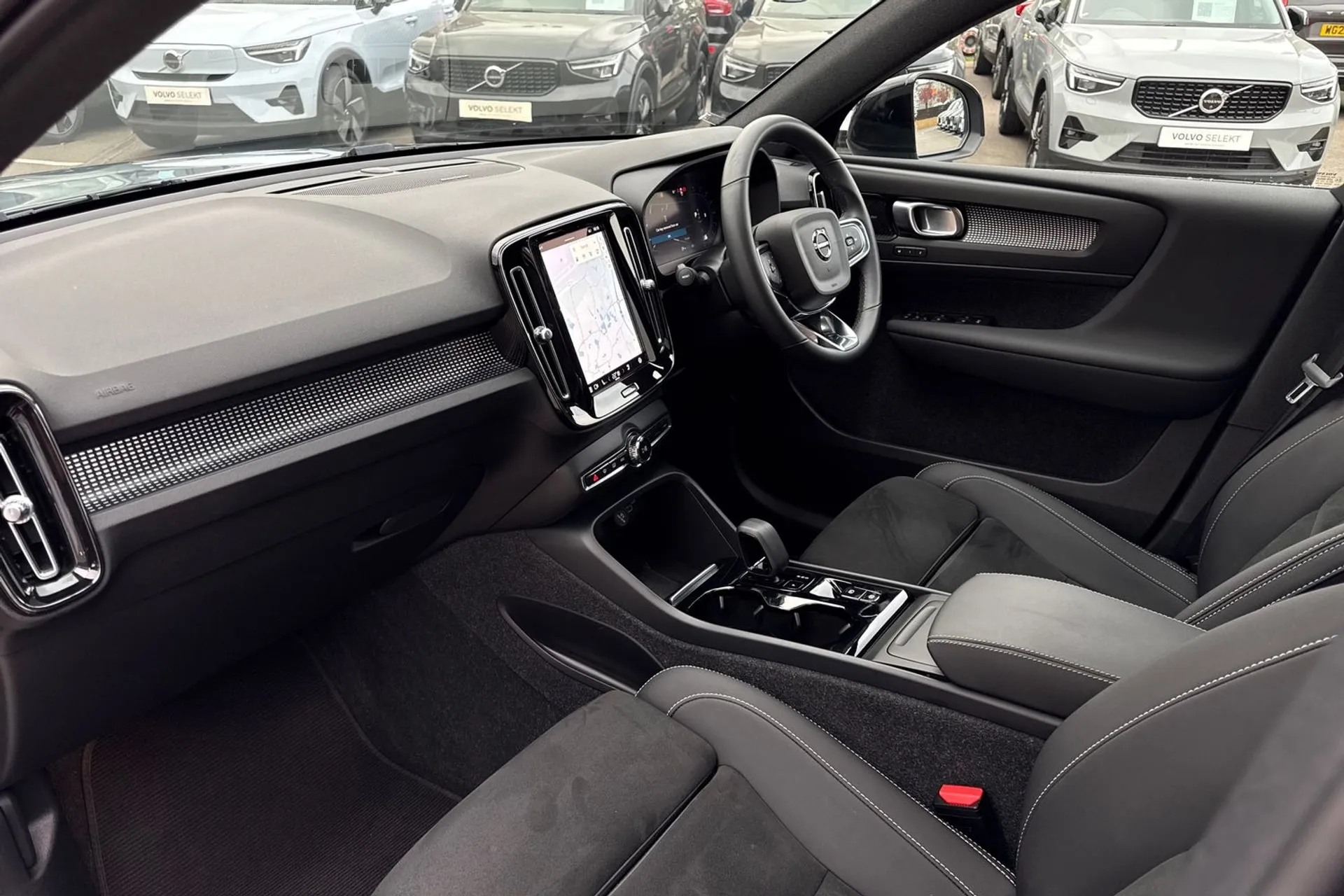 Volvo XC40 thumbnail image number 26