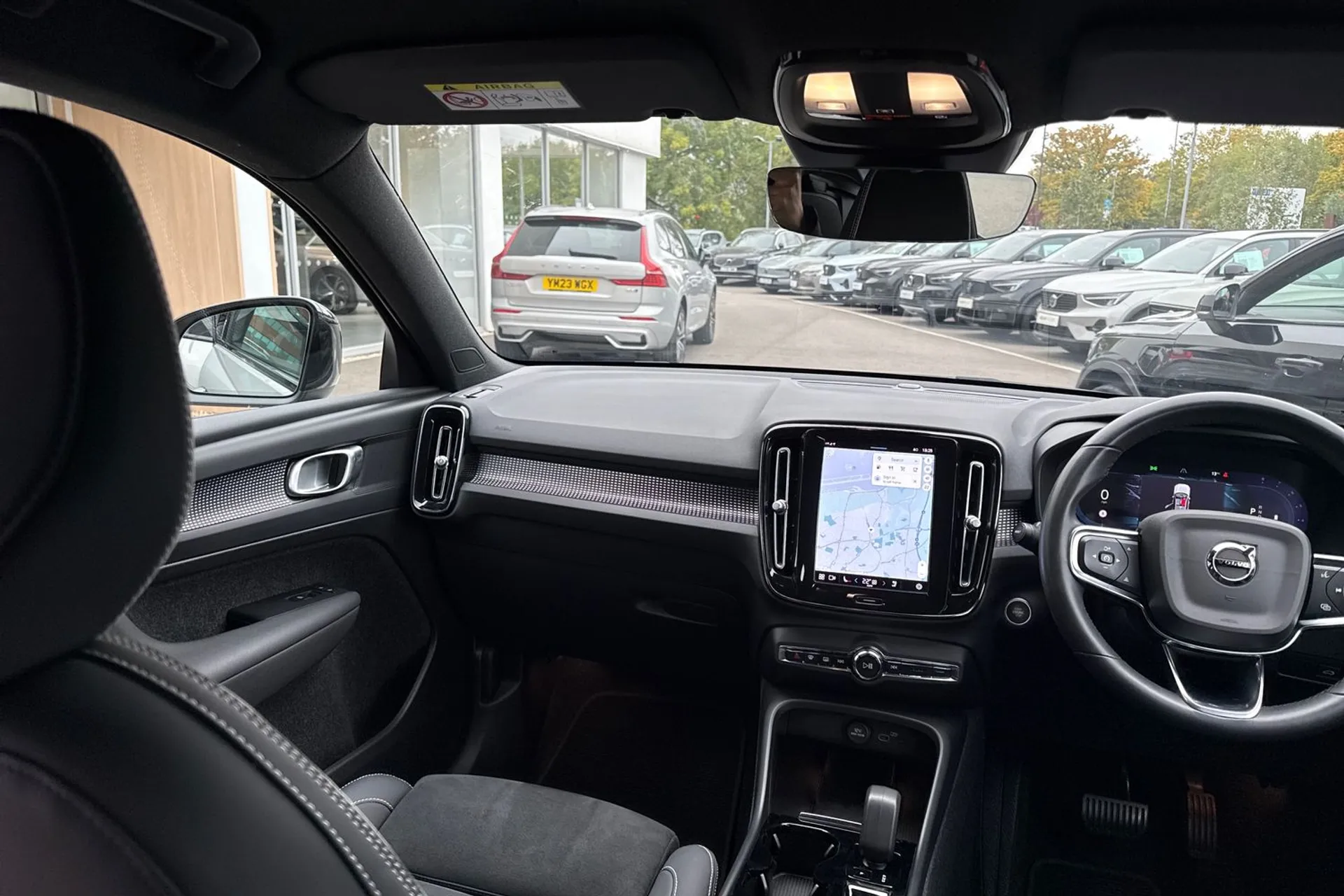 Volvo XC40 thumbnail image number 31