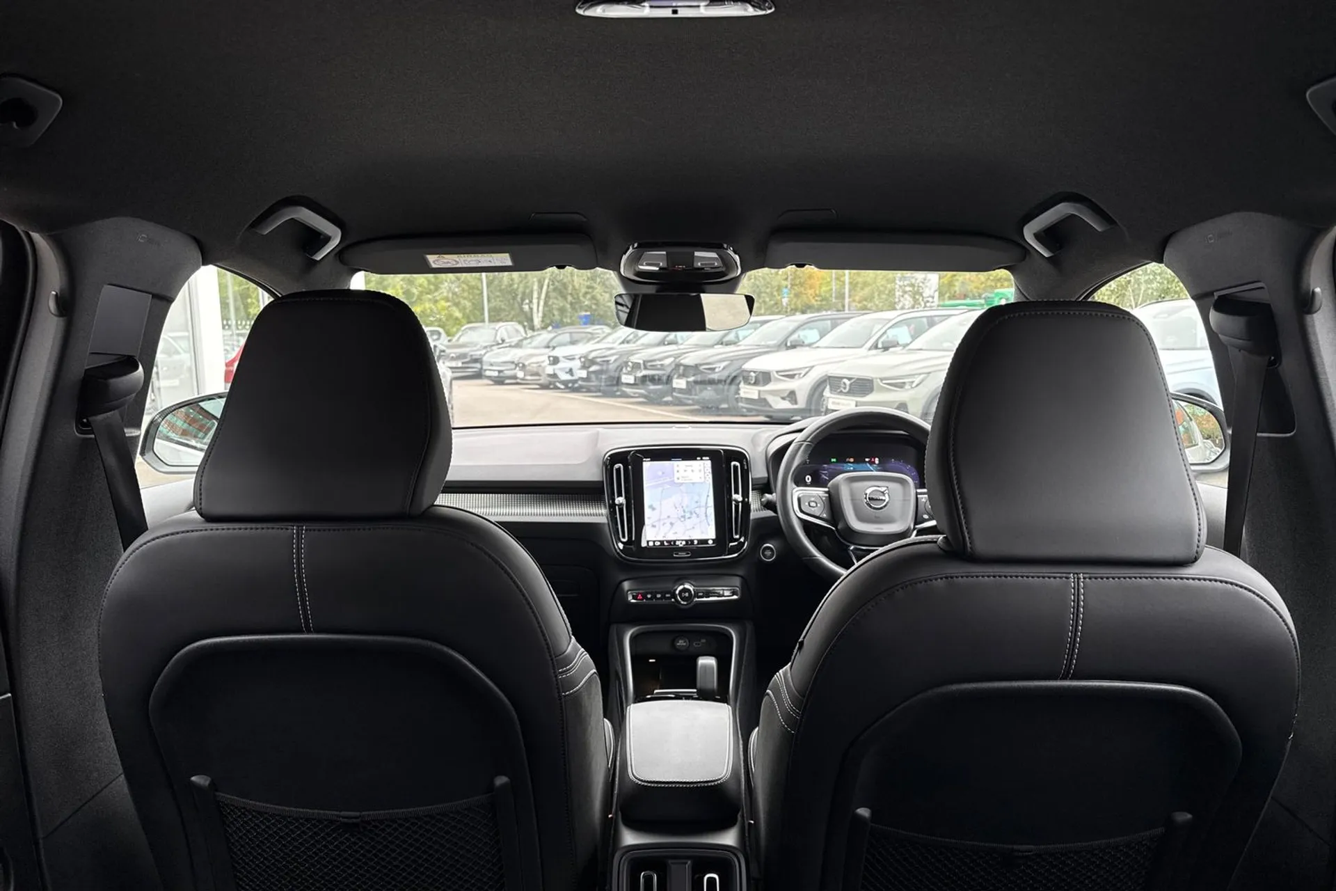 Volvo XC40 thumbnail image number 21