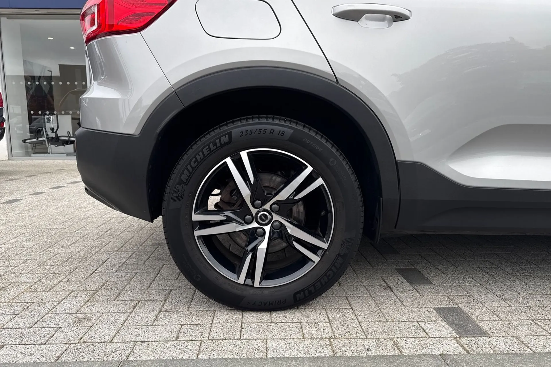 Volvo XC40 thumbnail image number 13