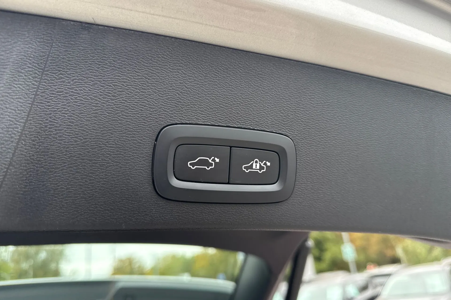 Volvo XC40 thumbnail image number 20