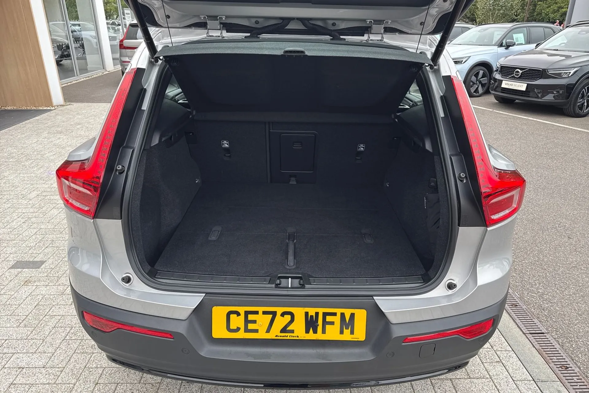 Volvo XC40 thumbnail image number 19