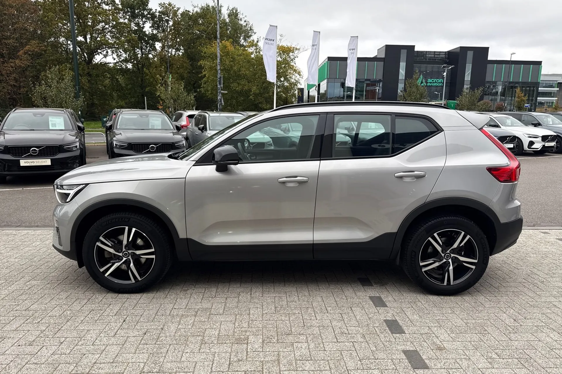 Volvo XC40 thumbnail image number 10