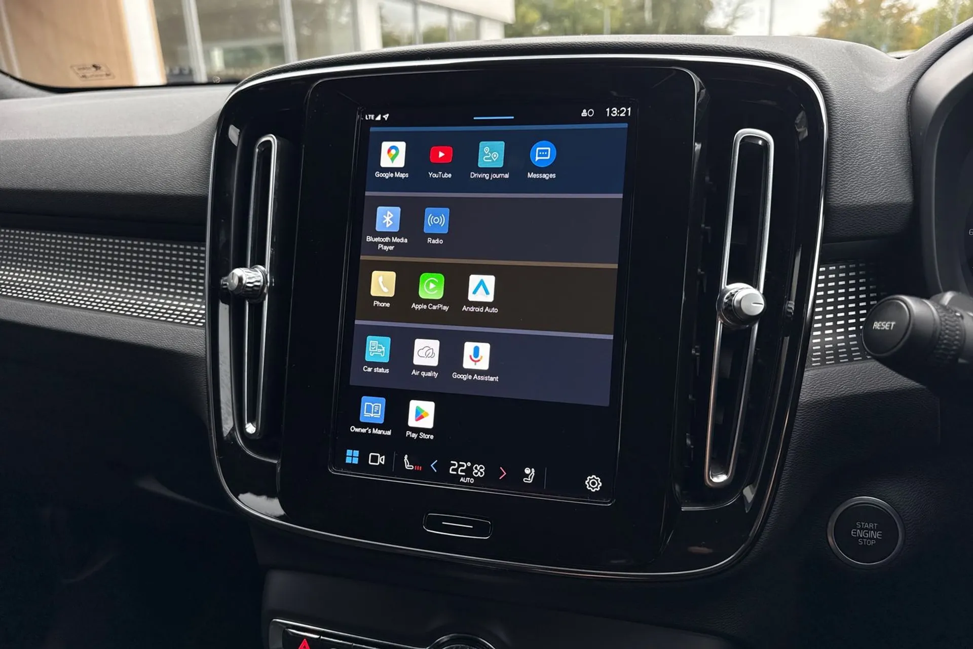 Volvo XC40 thumbnail image number 40