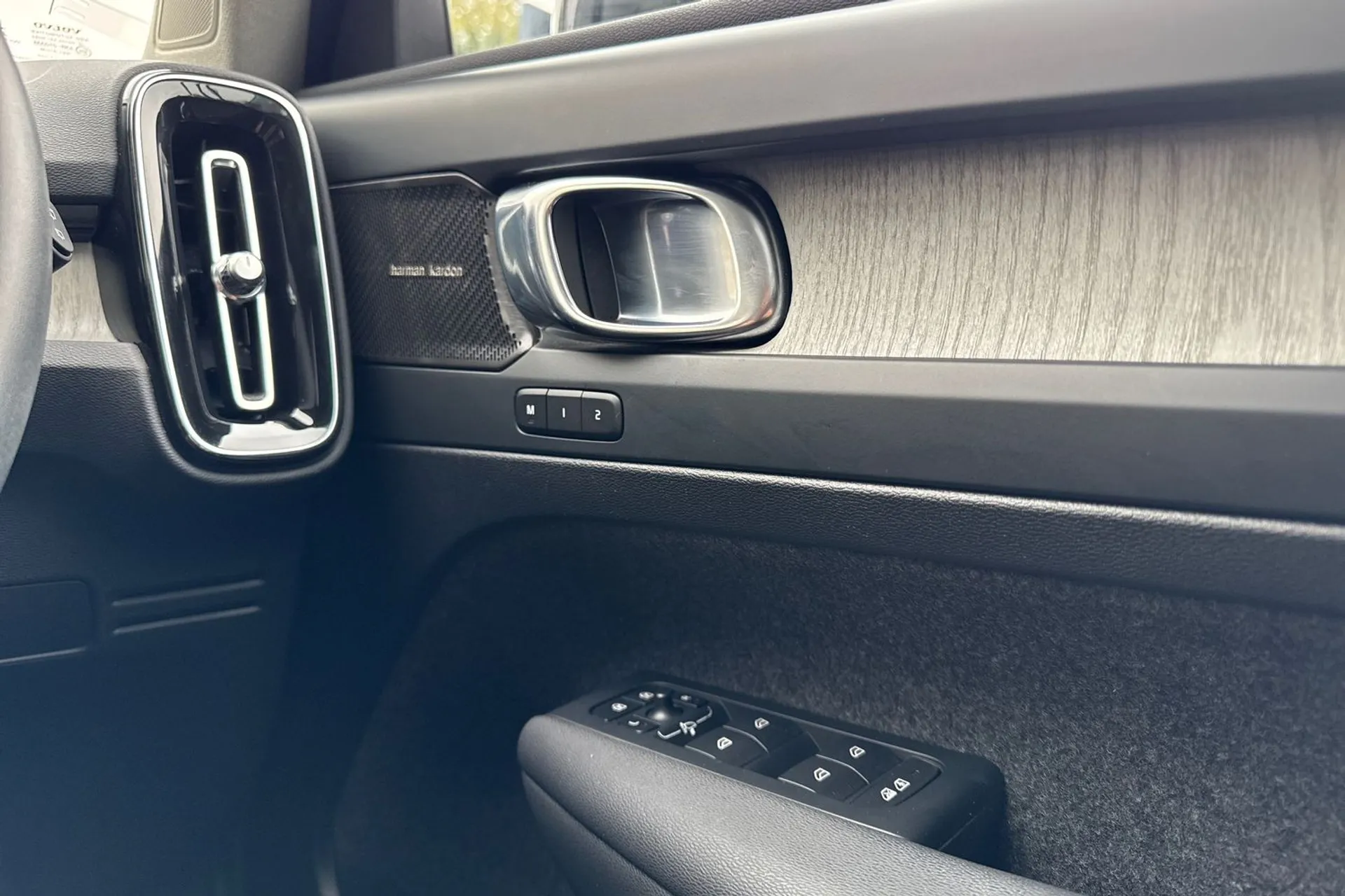 Volvo XC40 thumbnail image number 42