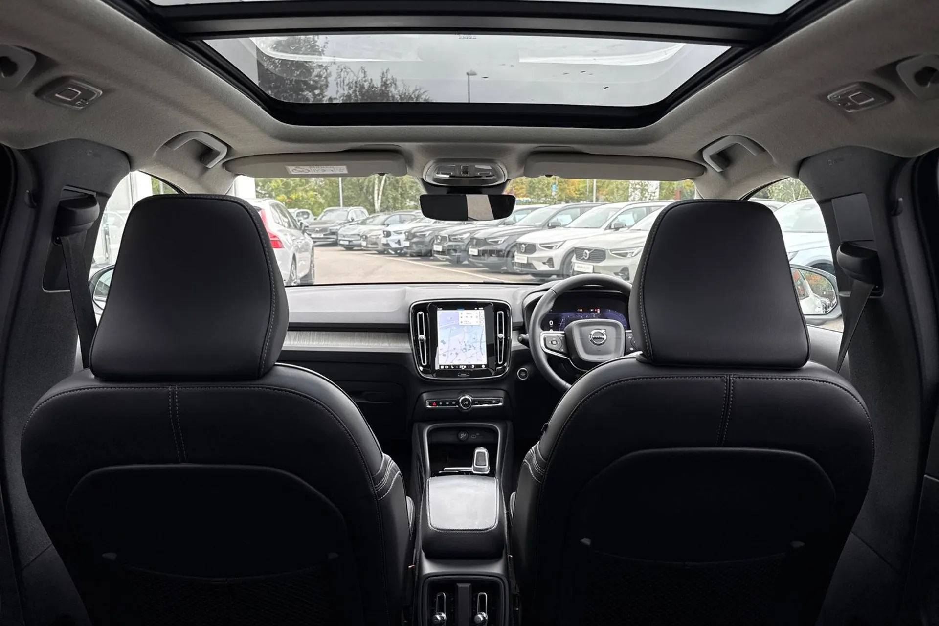 Volvo XC40 thumbnail image number 21