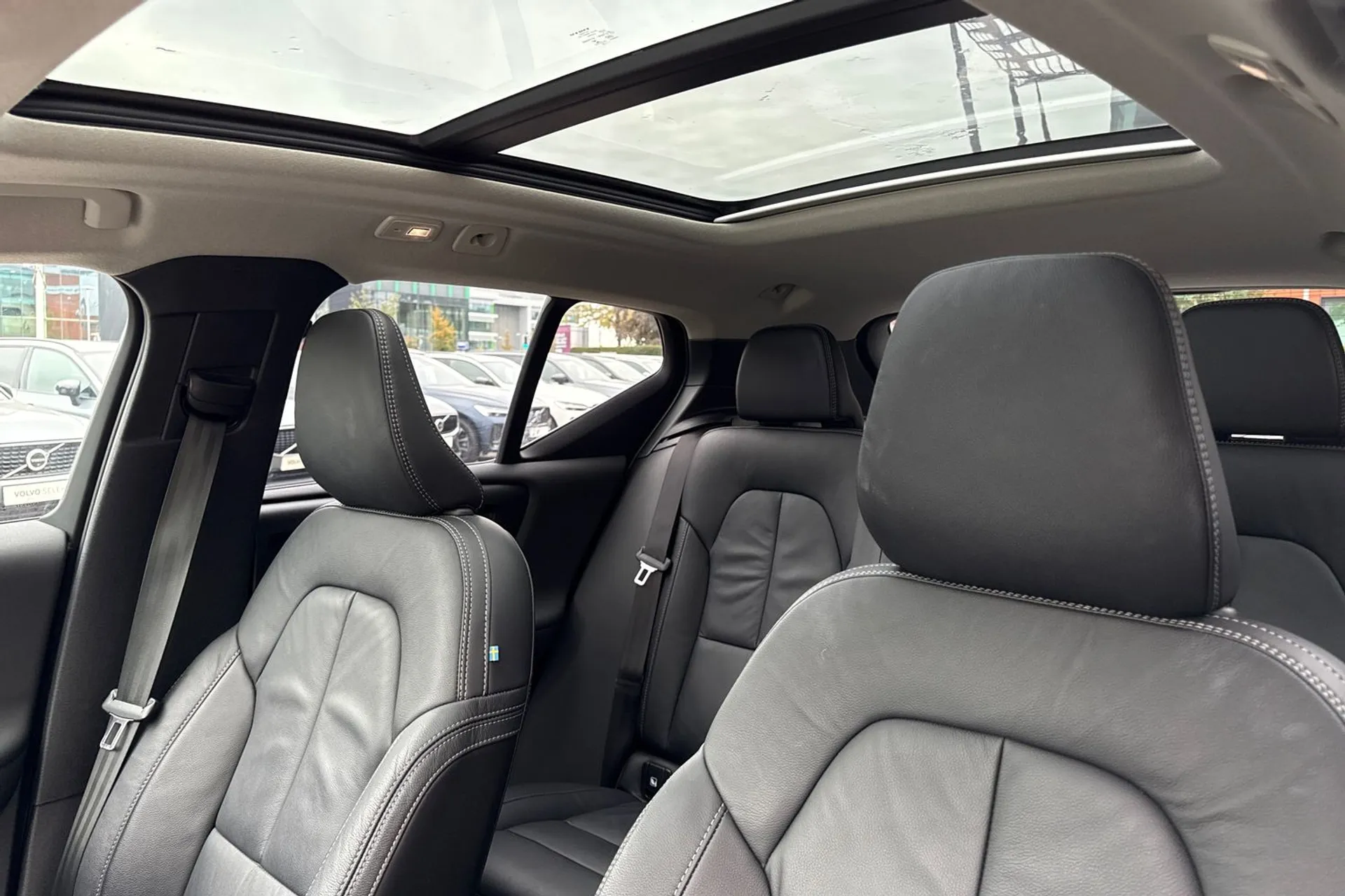 Volvo XC40 thumbnail image number 28