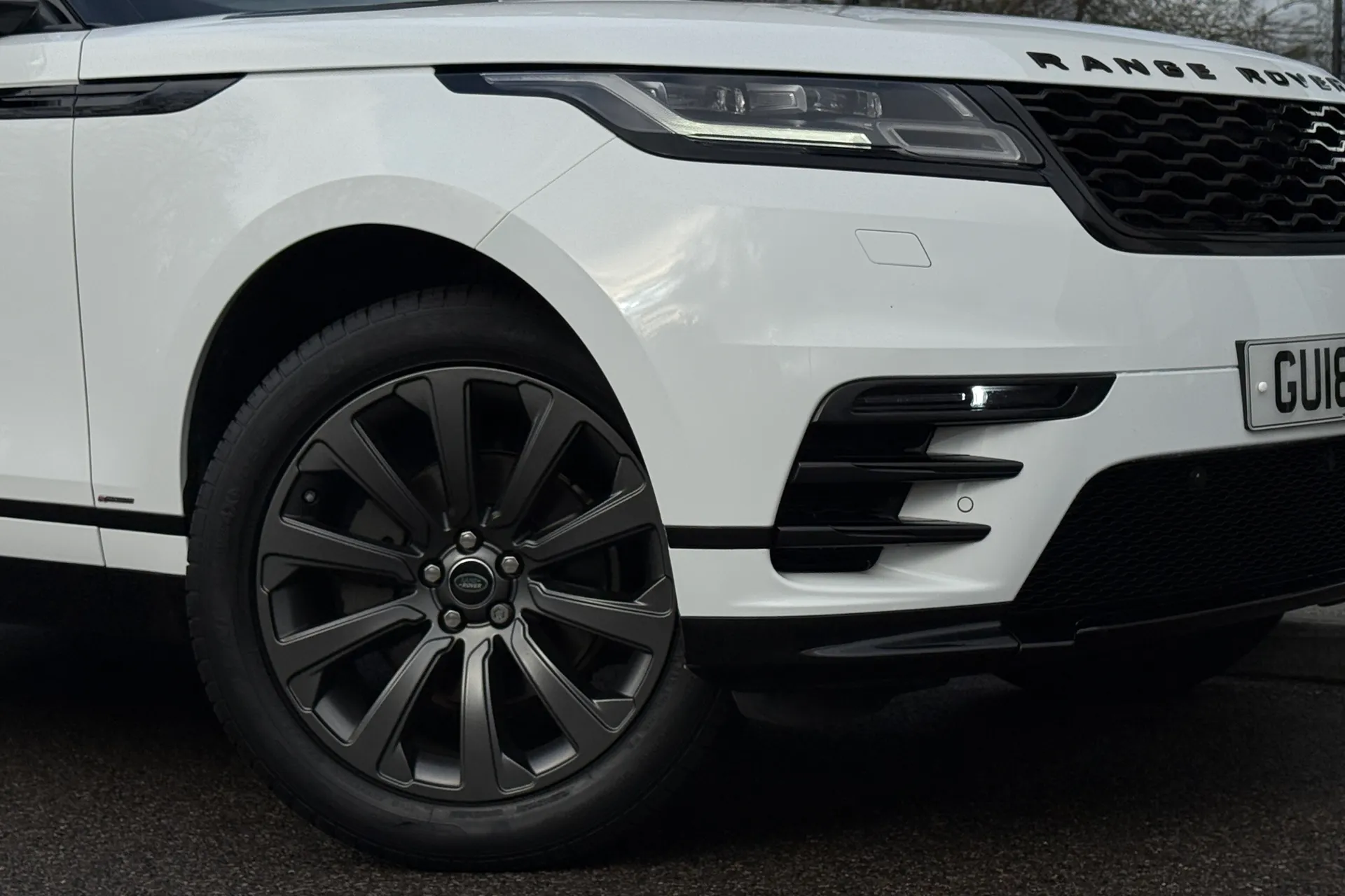 LAND ROVER RANGE ROVER VELAR thumbnail image number 10