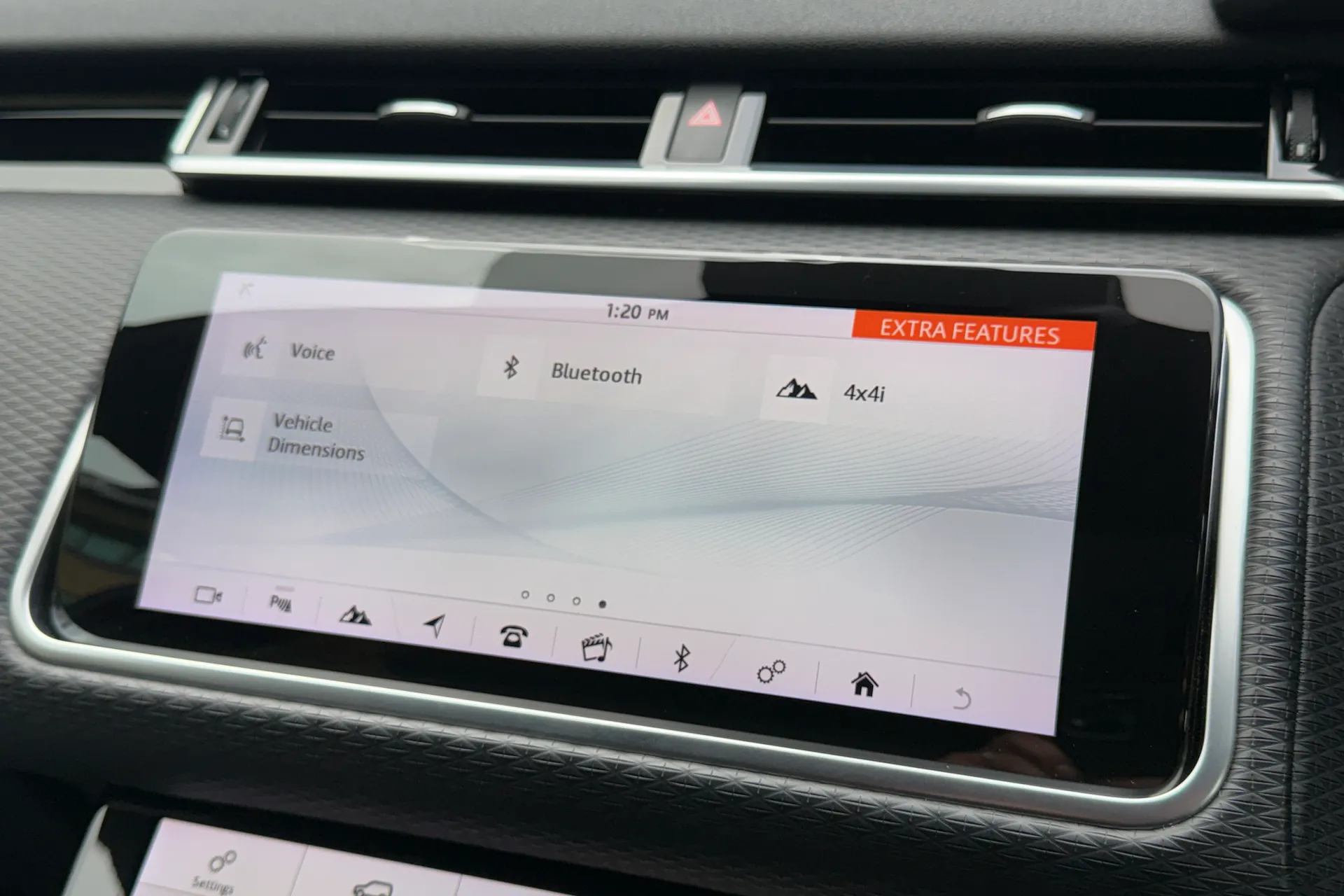 LAND ROVER RANGE ROVER VELAR thumbnail image number 30