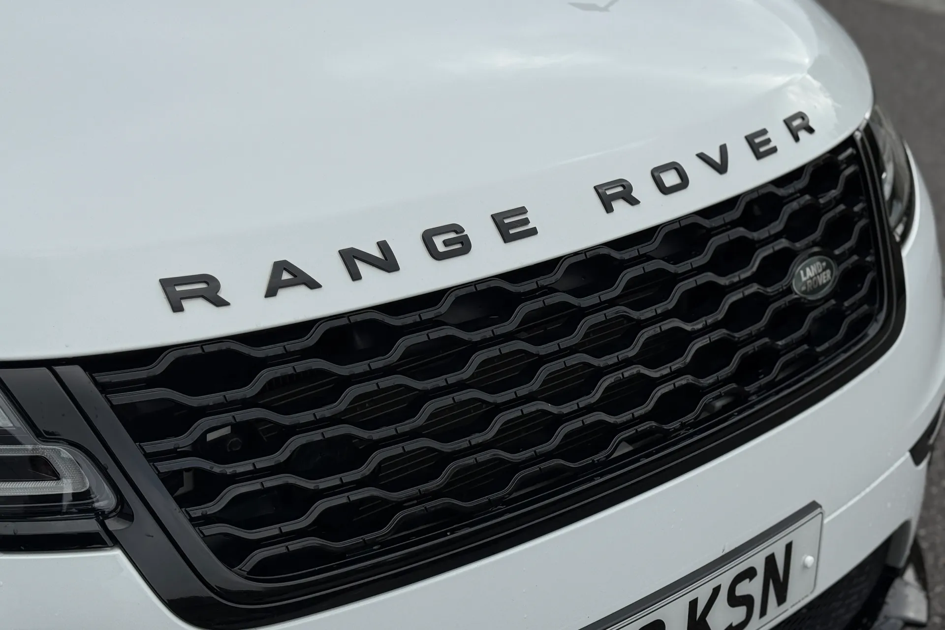 LAND ROVER RANGE ROVER VELAR thumbnail image number 11