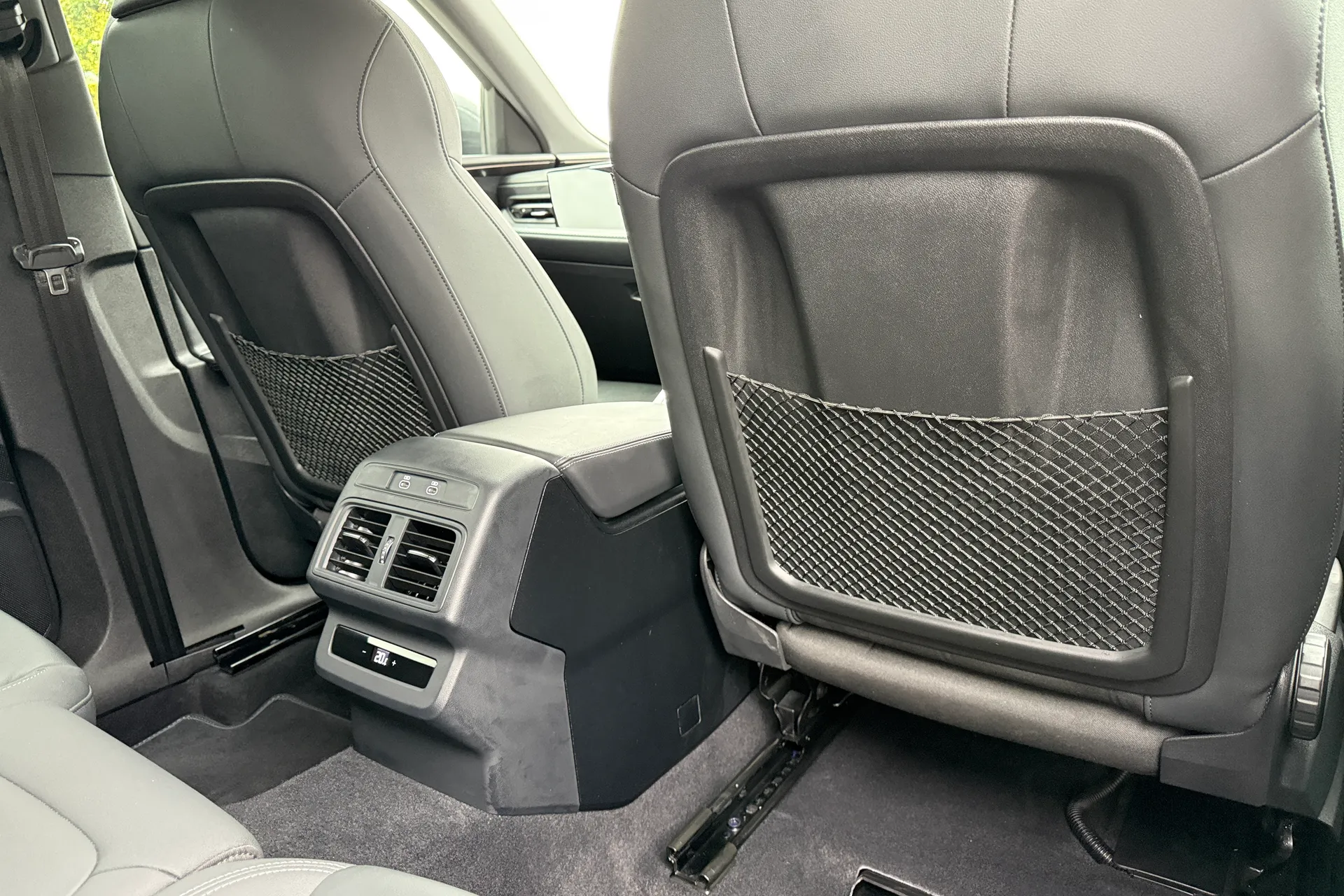 Audi Q5 thumbnail image number 50