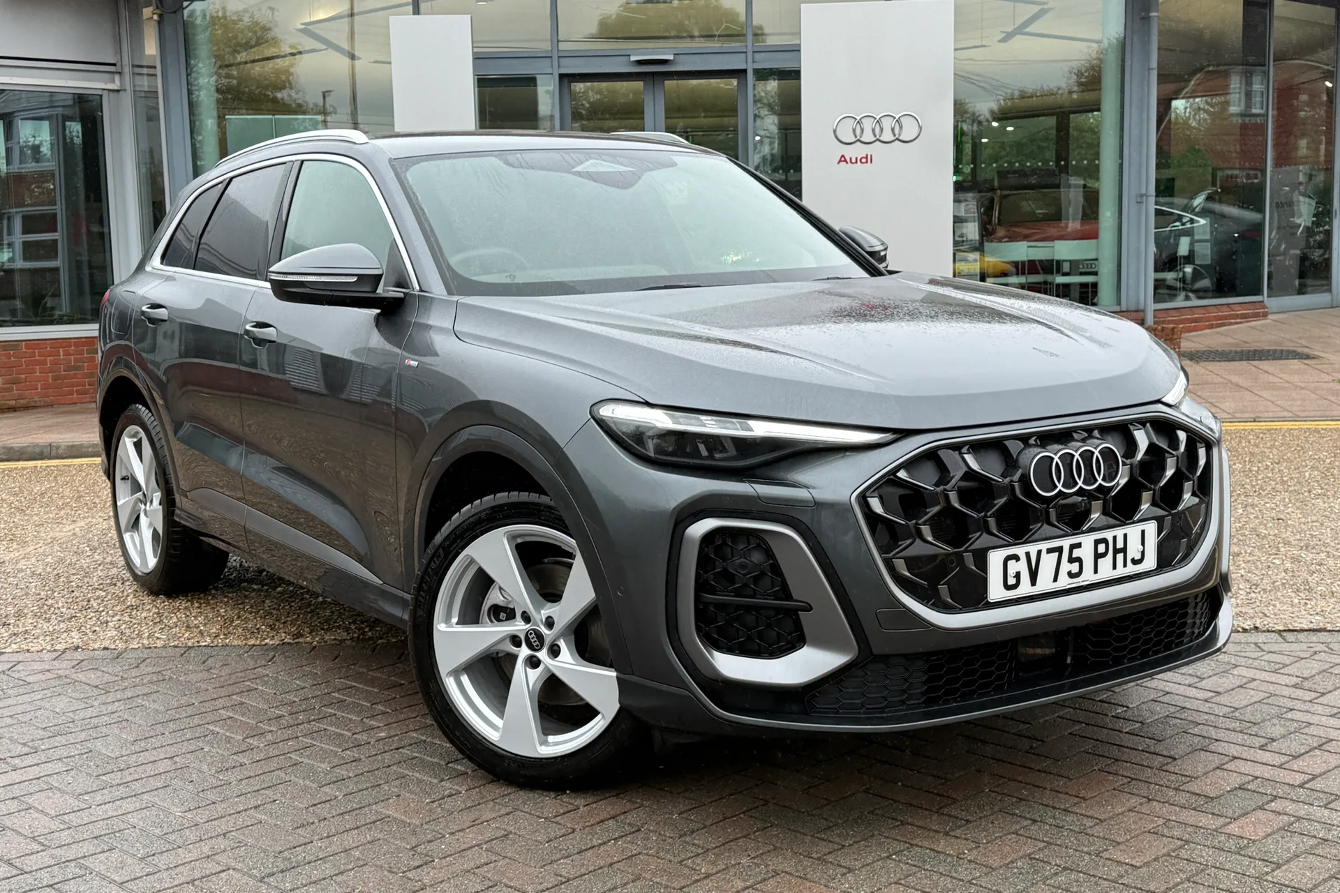 Audi Q5 thumbnail image number 27