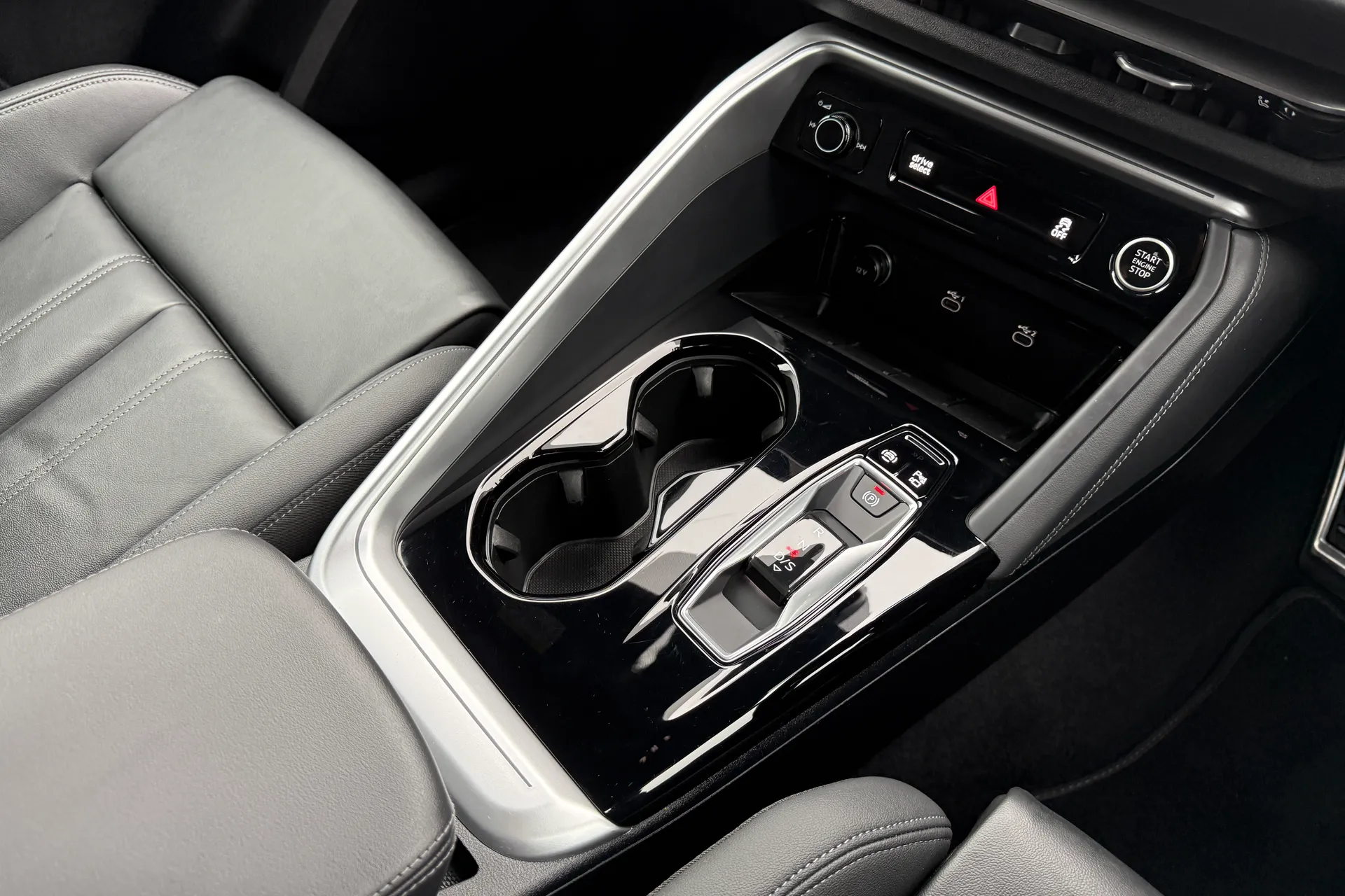 Audi Q5 thumbnail image number 43