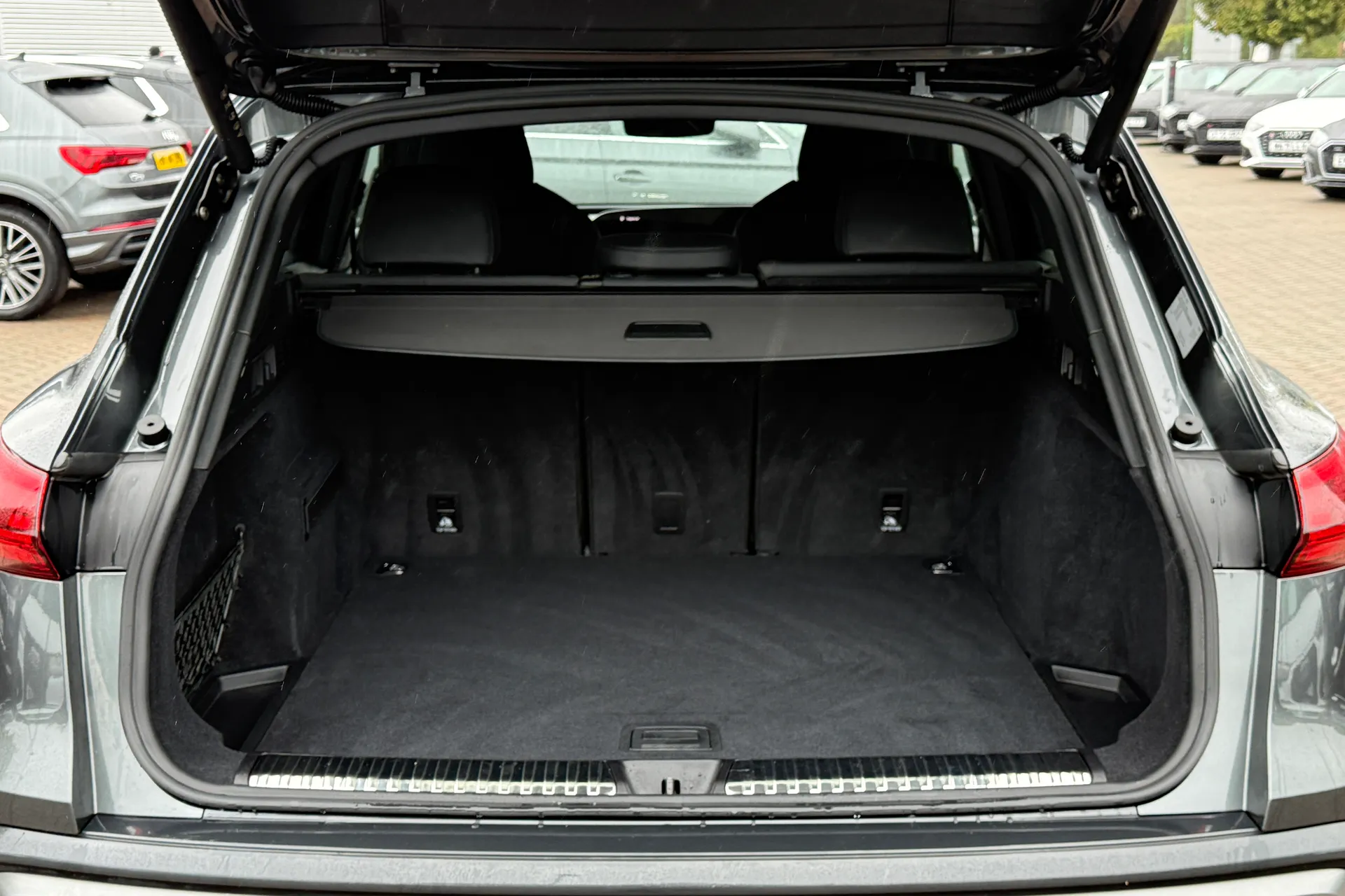 Audi Q5 thumbnail image number 38