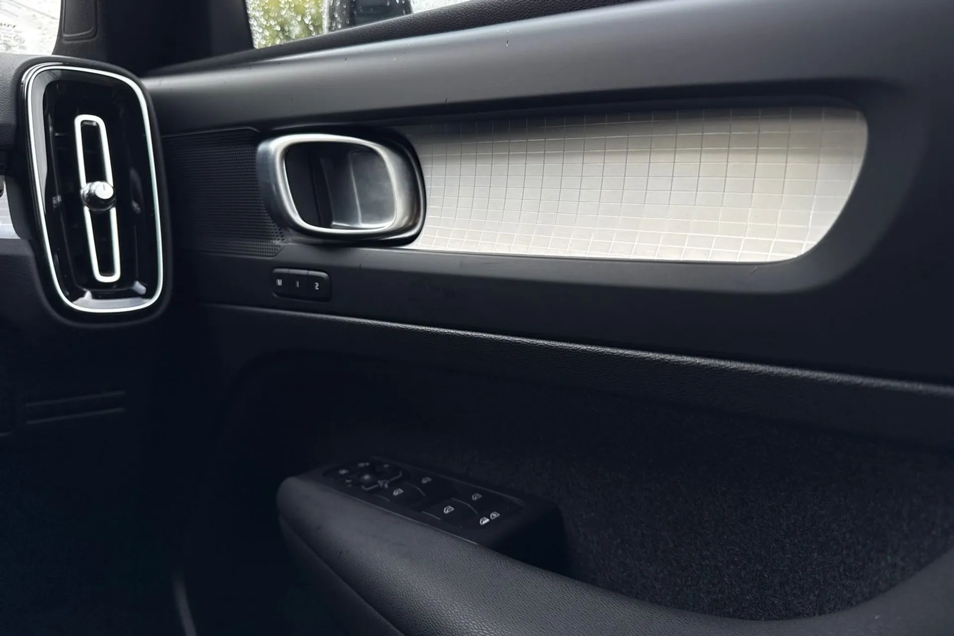 Volvo XC40 thumbnail image number 41