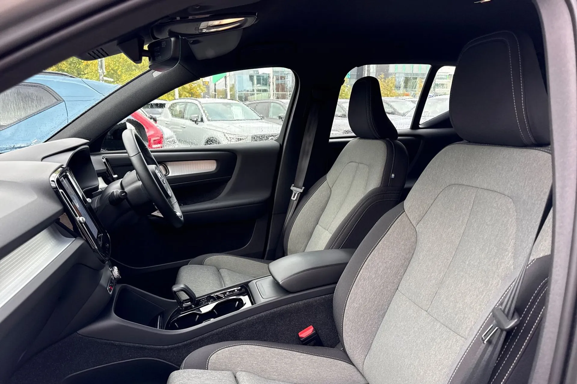 Volvo XC40 thumbnail image number 27