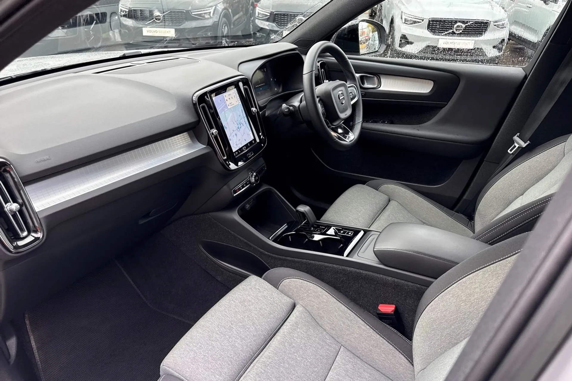 Volvo XC40 thumbnail image number 26