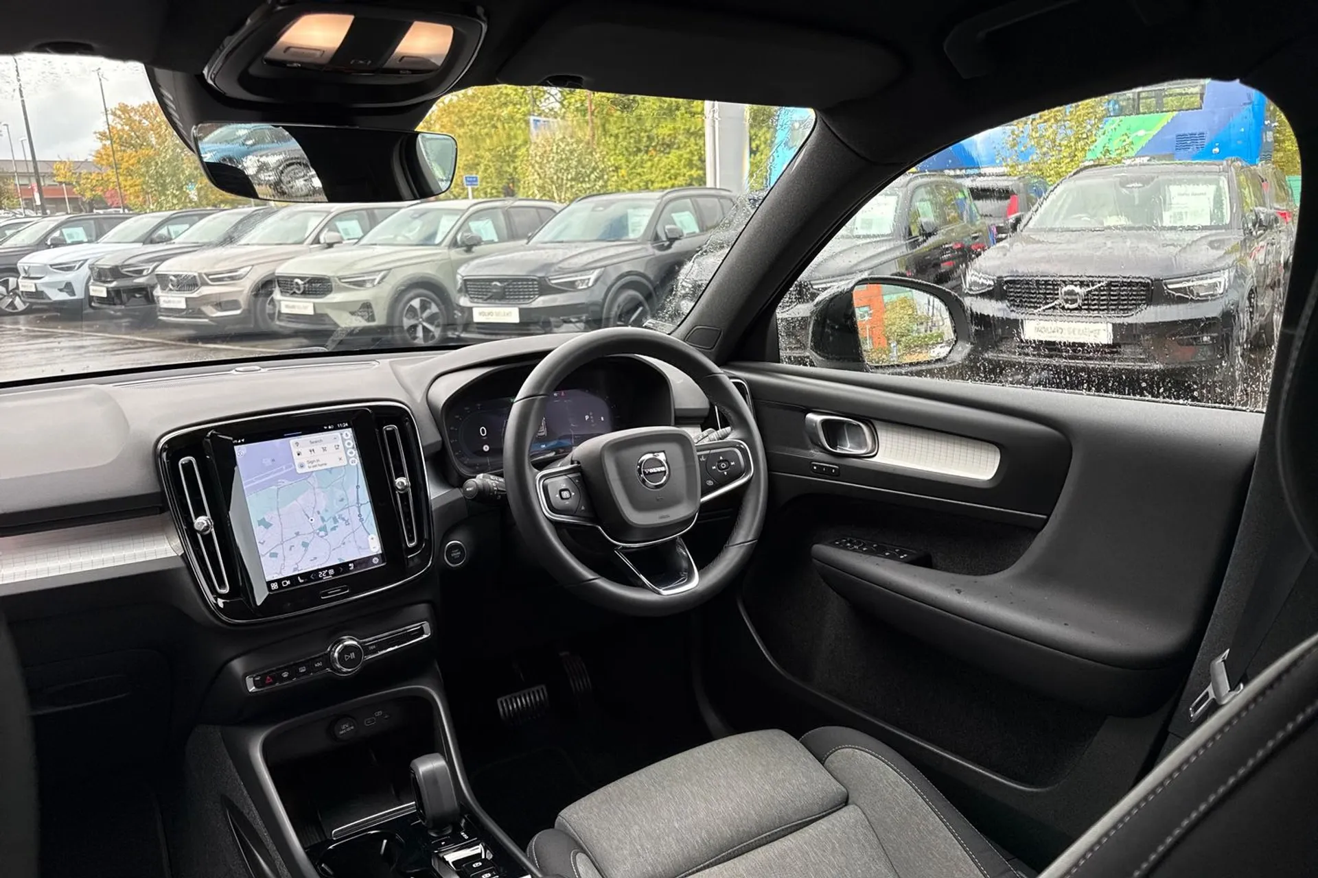 Volvo XC40 thumbnail image number 32