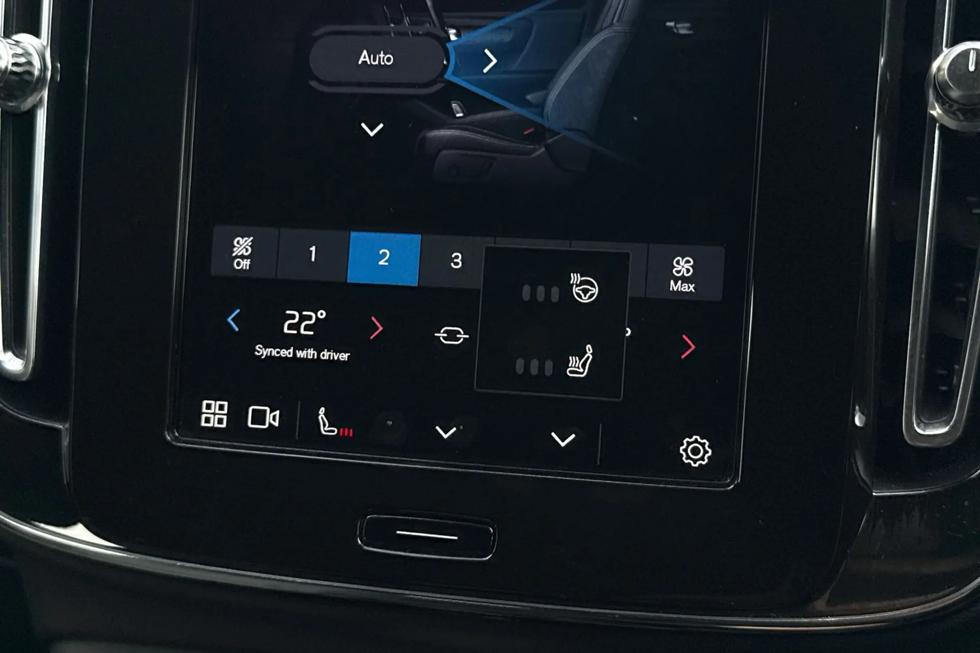 Volvo XC40 thumbnail image number 40