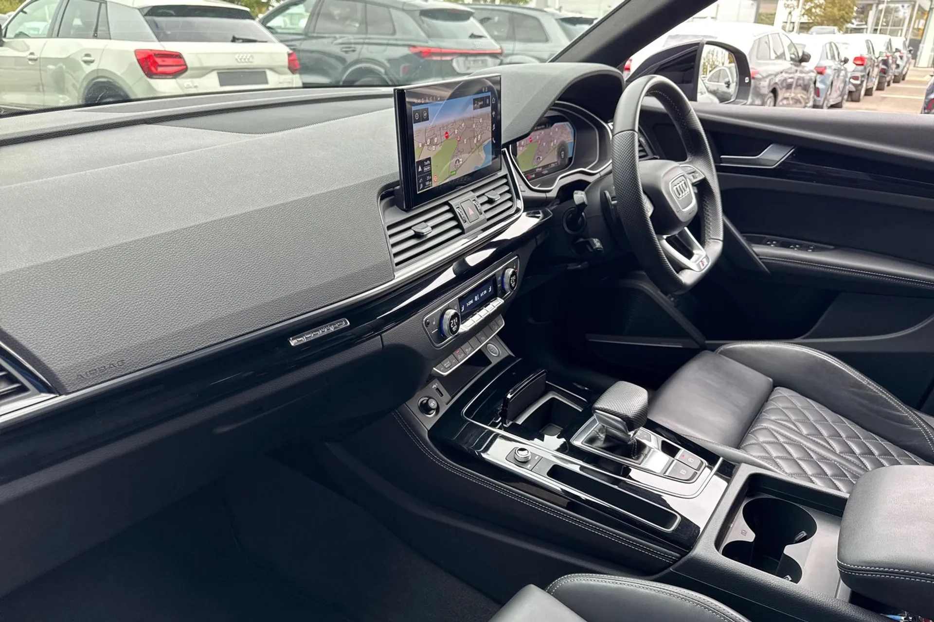 Audi Q5 thumbnail image number 29