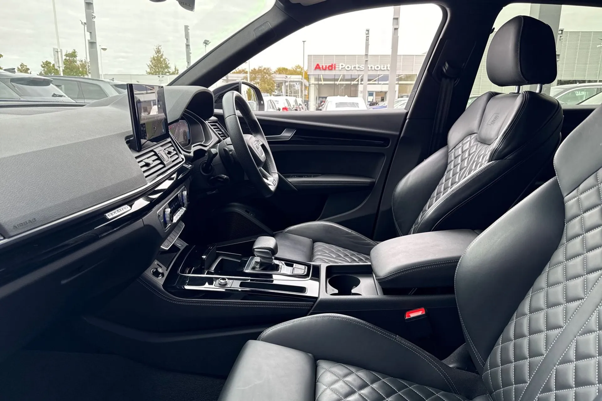 Audi Q5 thumbnail image number 30