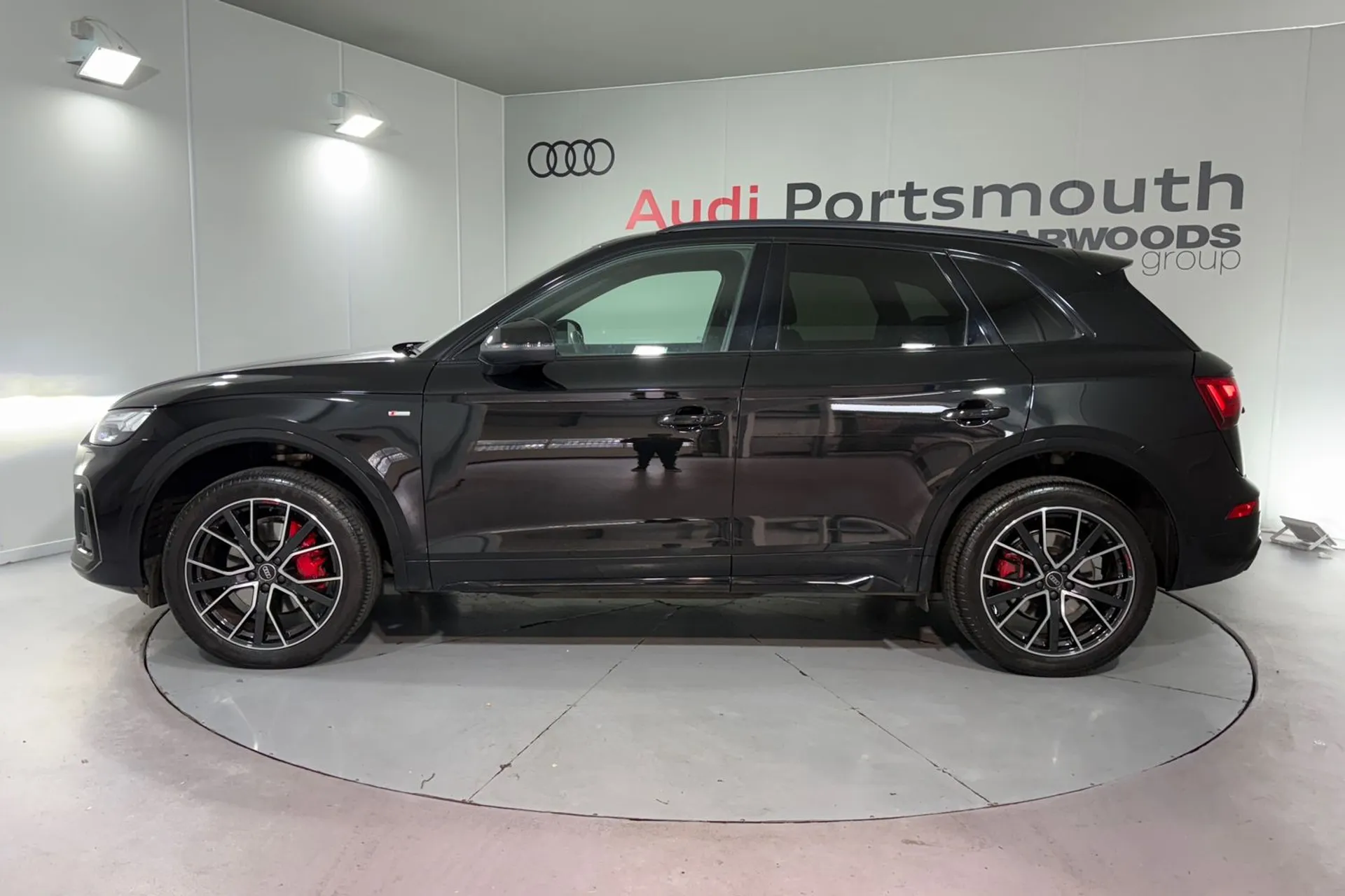 Audi Q5 thumbnail image number 10