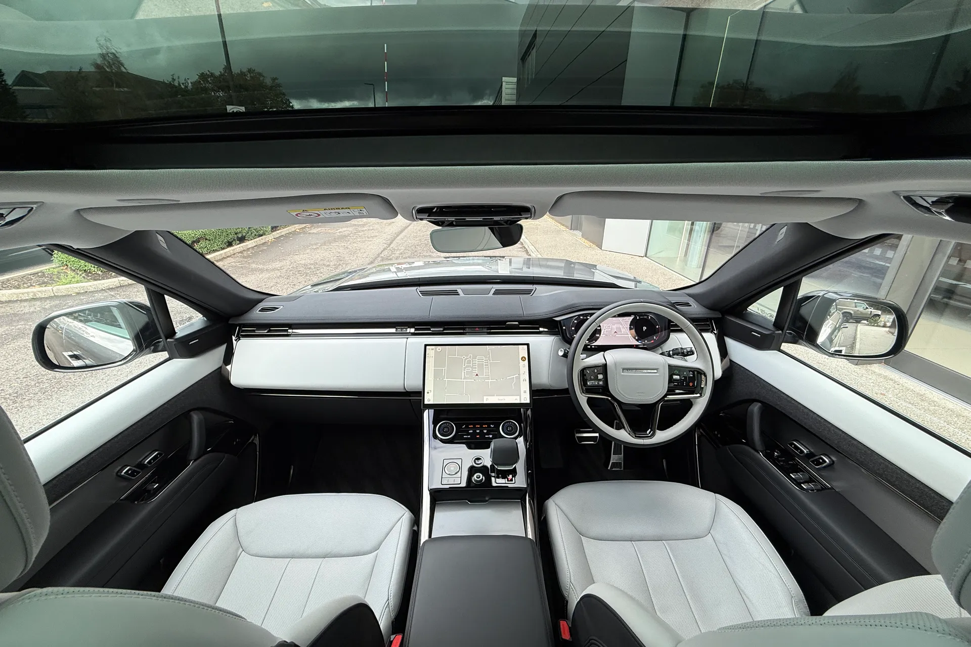 LAND ROVER RANGE ROVER SPORT thumbnail image number 3