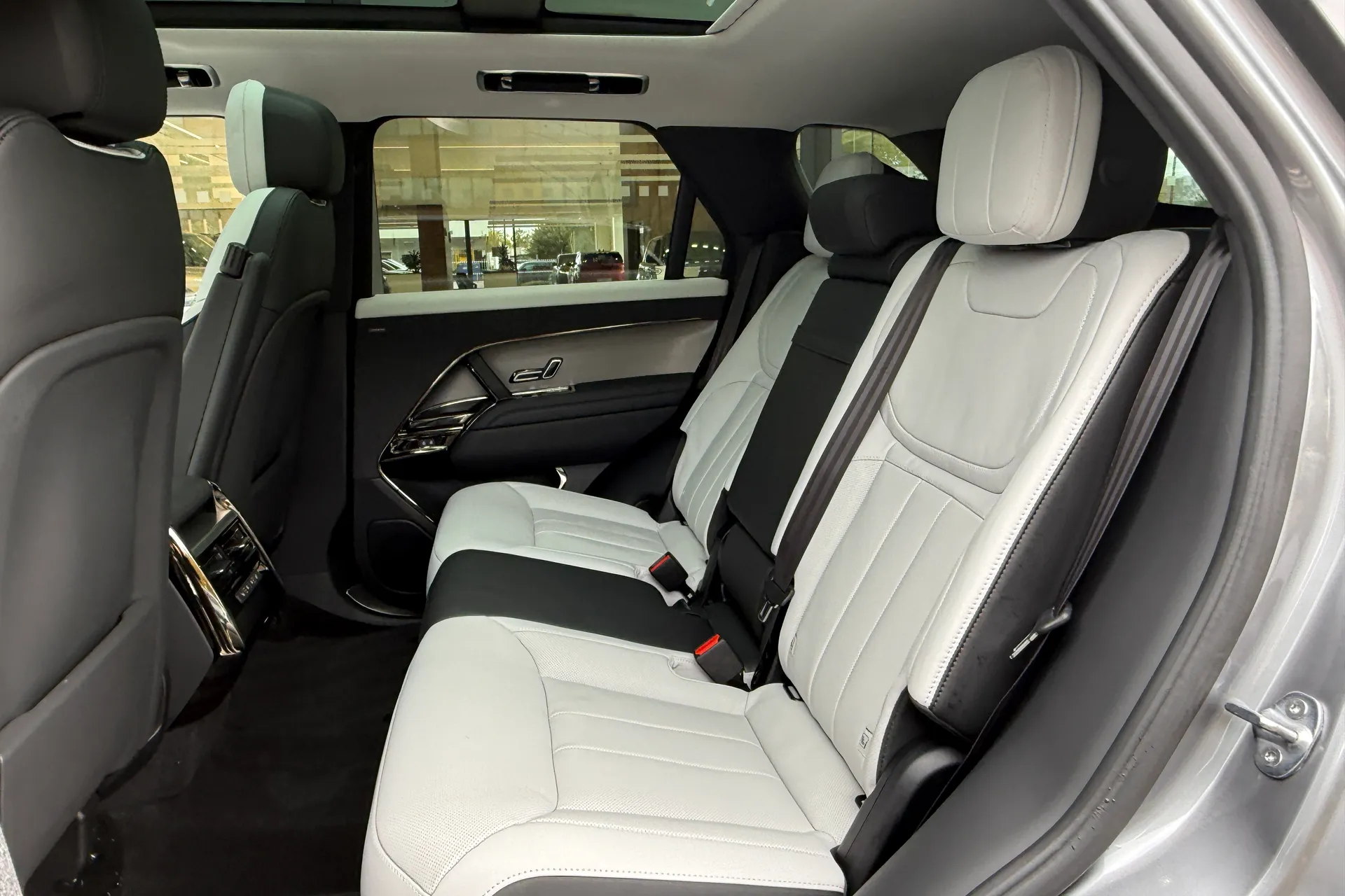 LAND ROVER RANGE ROVER SPORT thumbnail image number 45