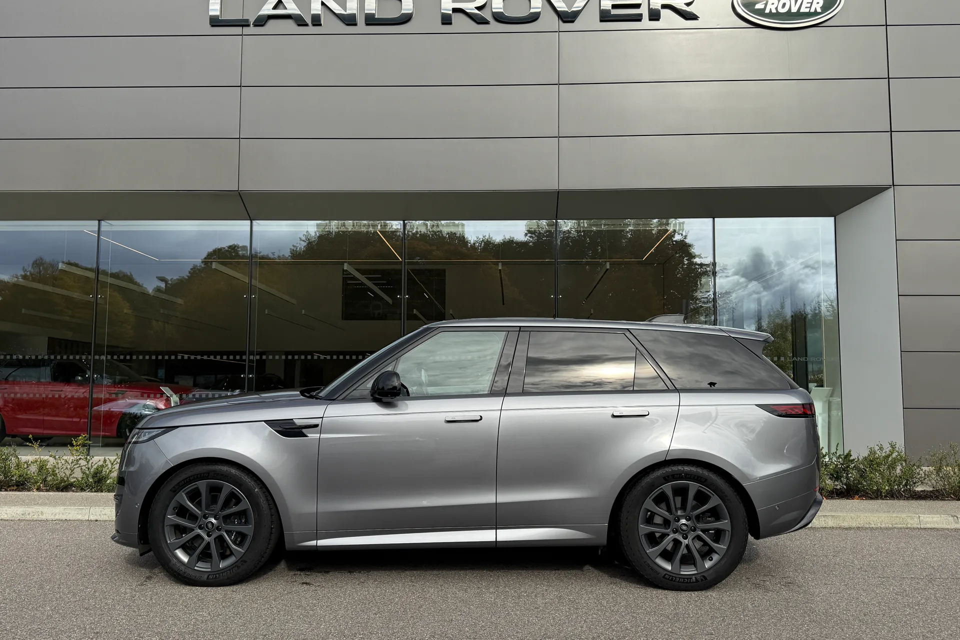 LAND ROVER RANGE ROVER SPORT thumbnail image number 10
