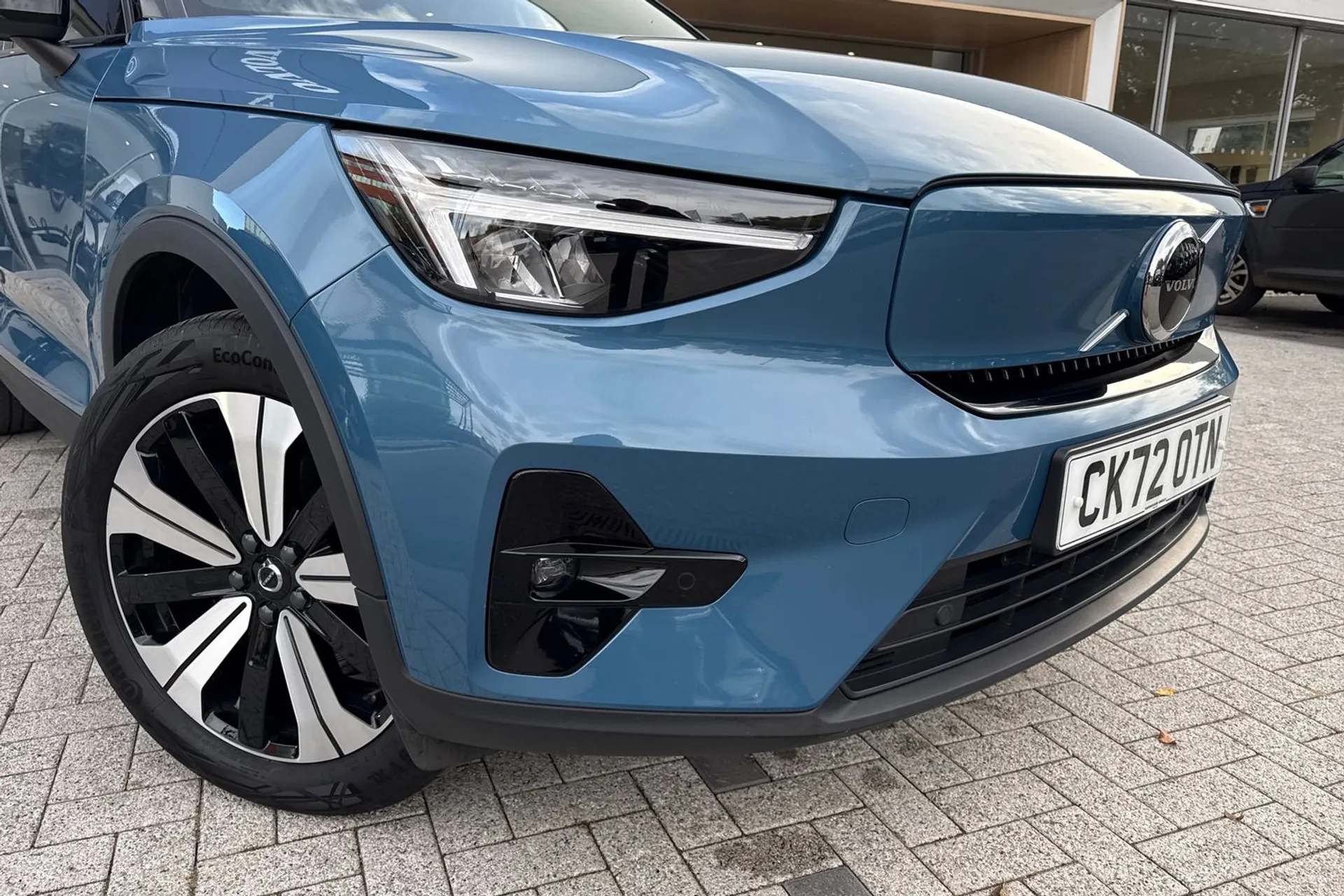 Volvo XC40 thumbnail image number 6