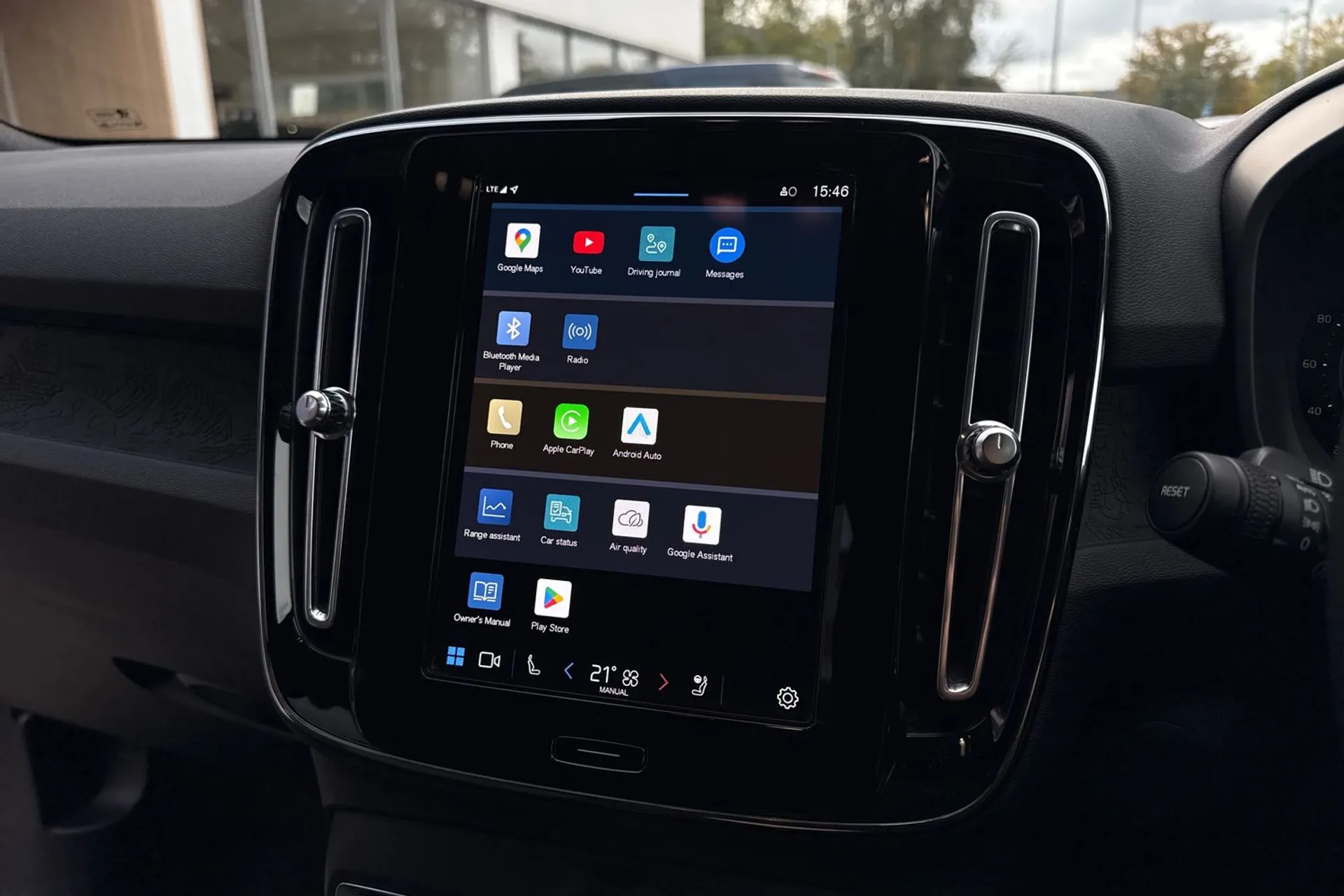 Volvo XC40 thumbnail image number 40