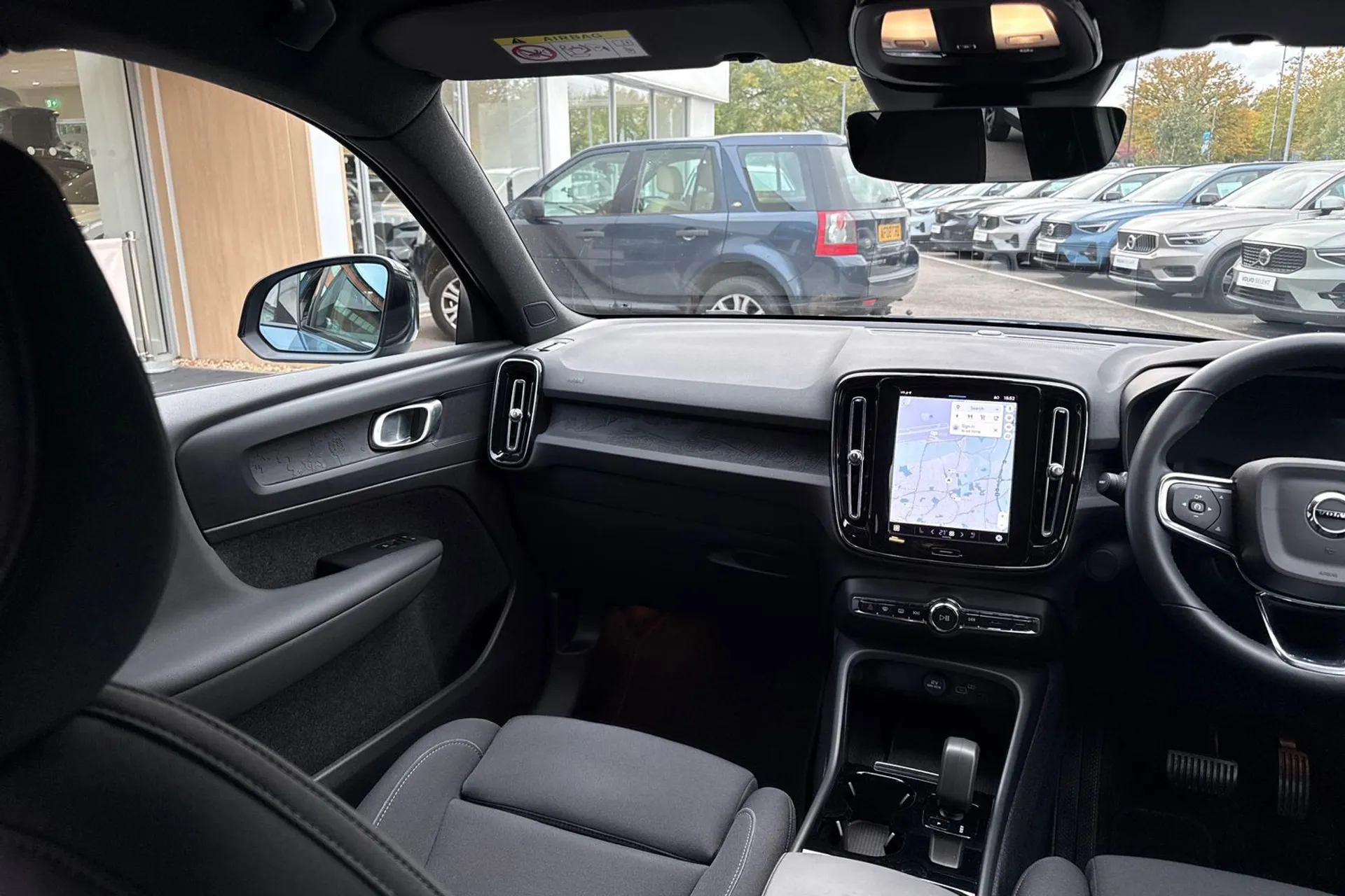 Volvo XC40 thumbnail image number 31