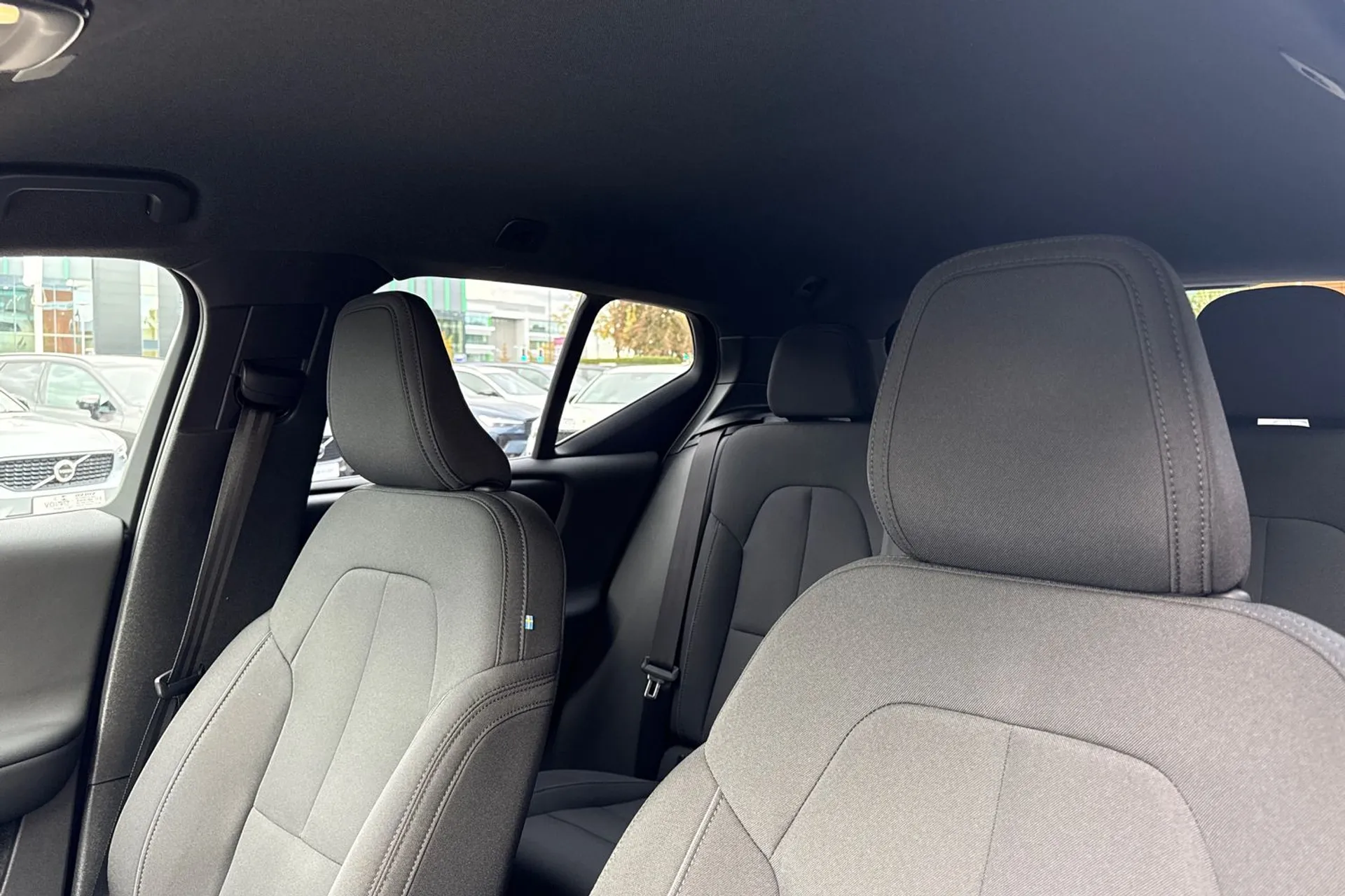 Volvo XC40 thumbnail image number 28