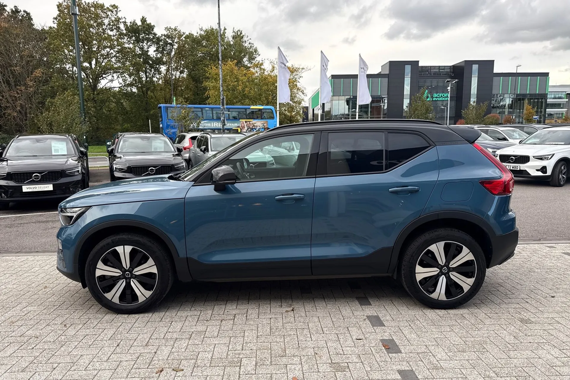 Volvo XC40 thumbnail image number 10
