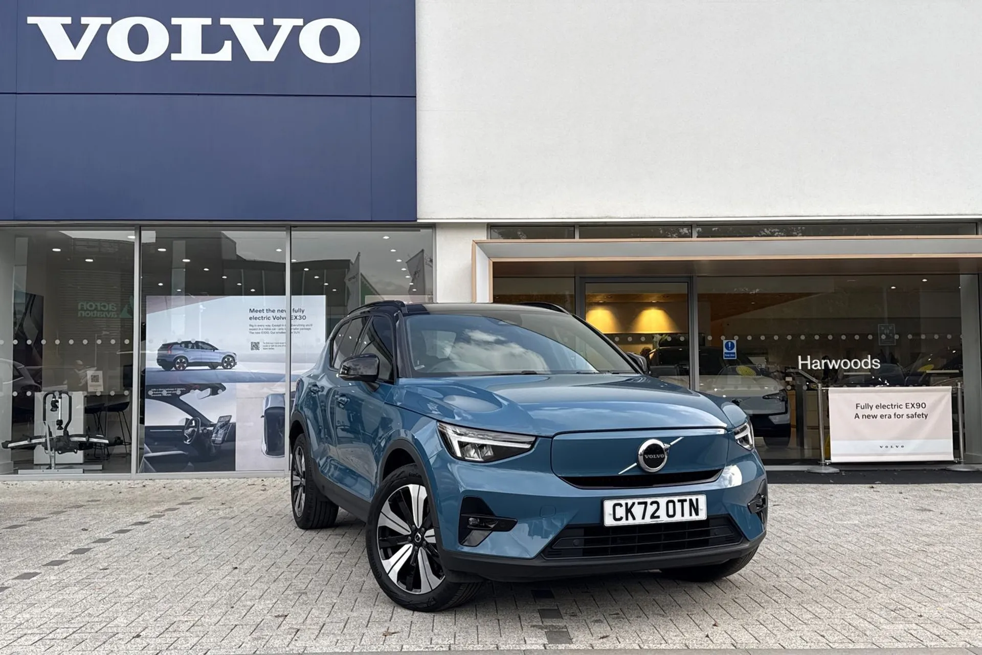 Volvo XC40 focused image