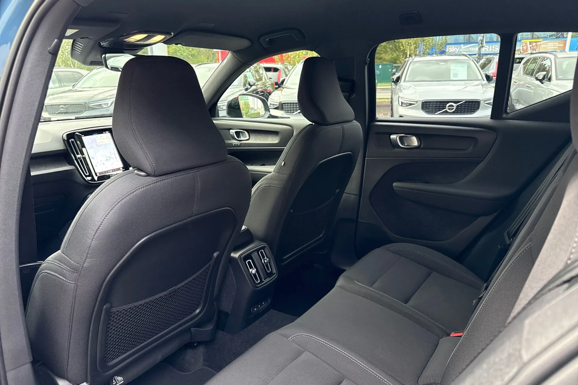 Volvo XC40 thumbnail image number 30