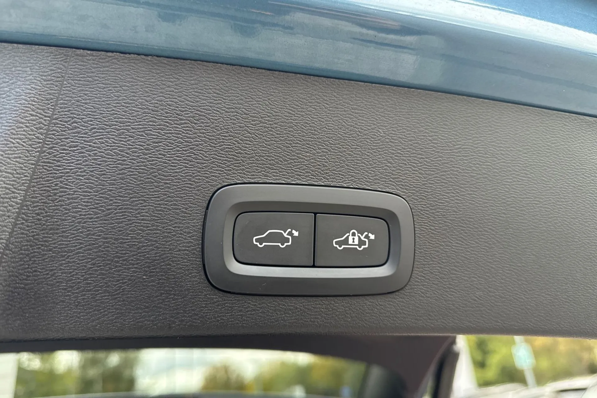 Volvo XC40 thumbnail image number 20